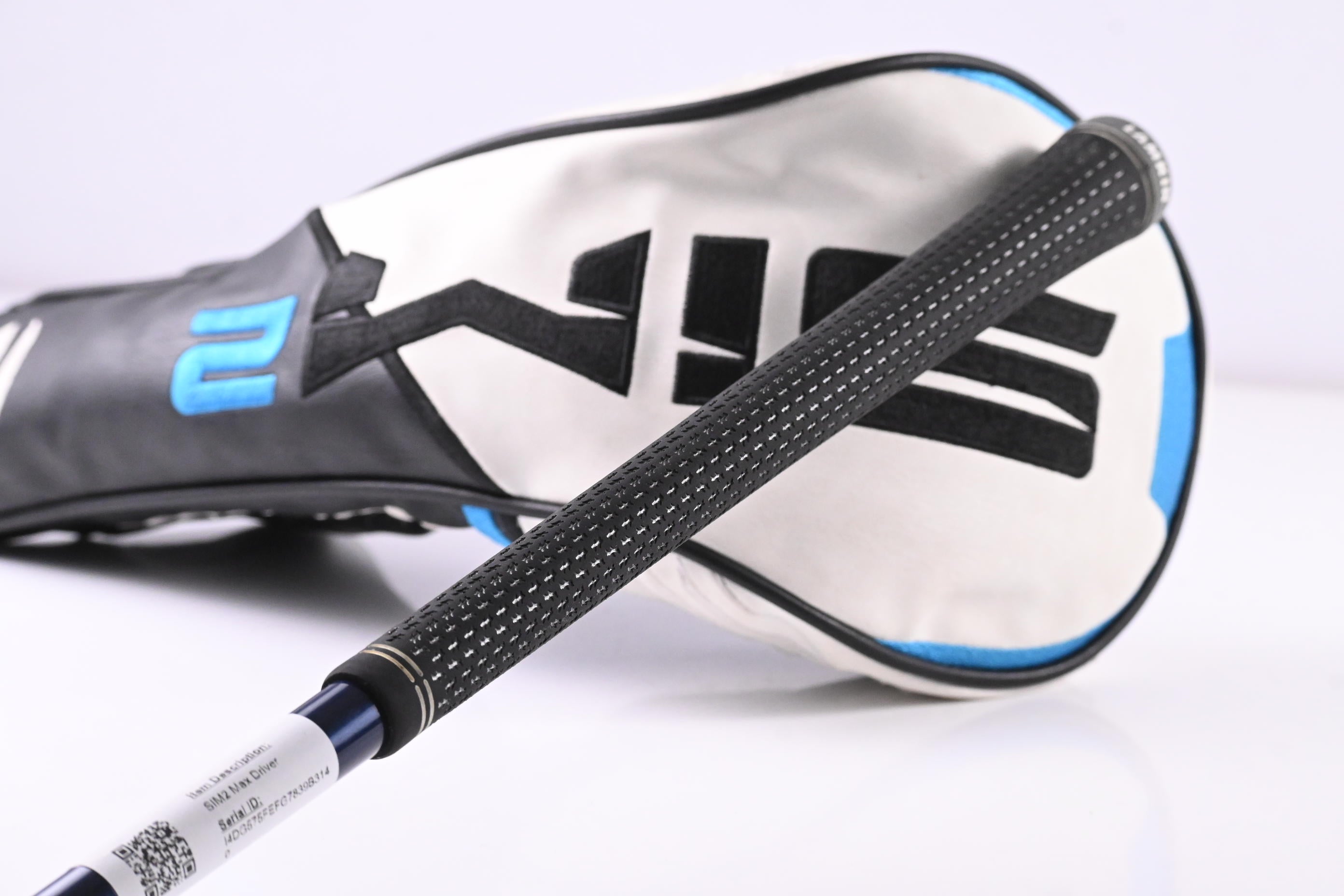 Taylormade SIM2 Max Driver / 10.5 Degree / Regular Flex Fujikura Ventus Blue 5