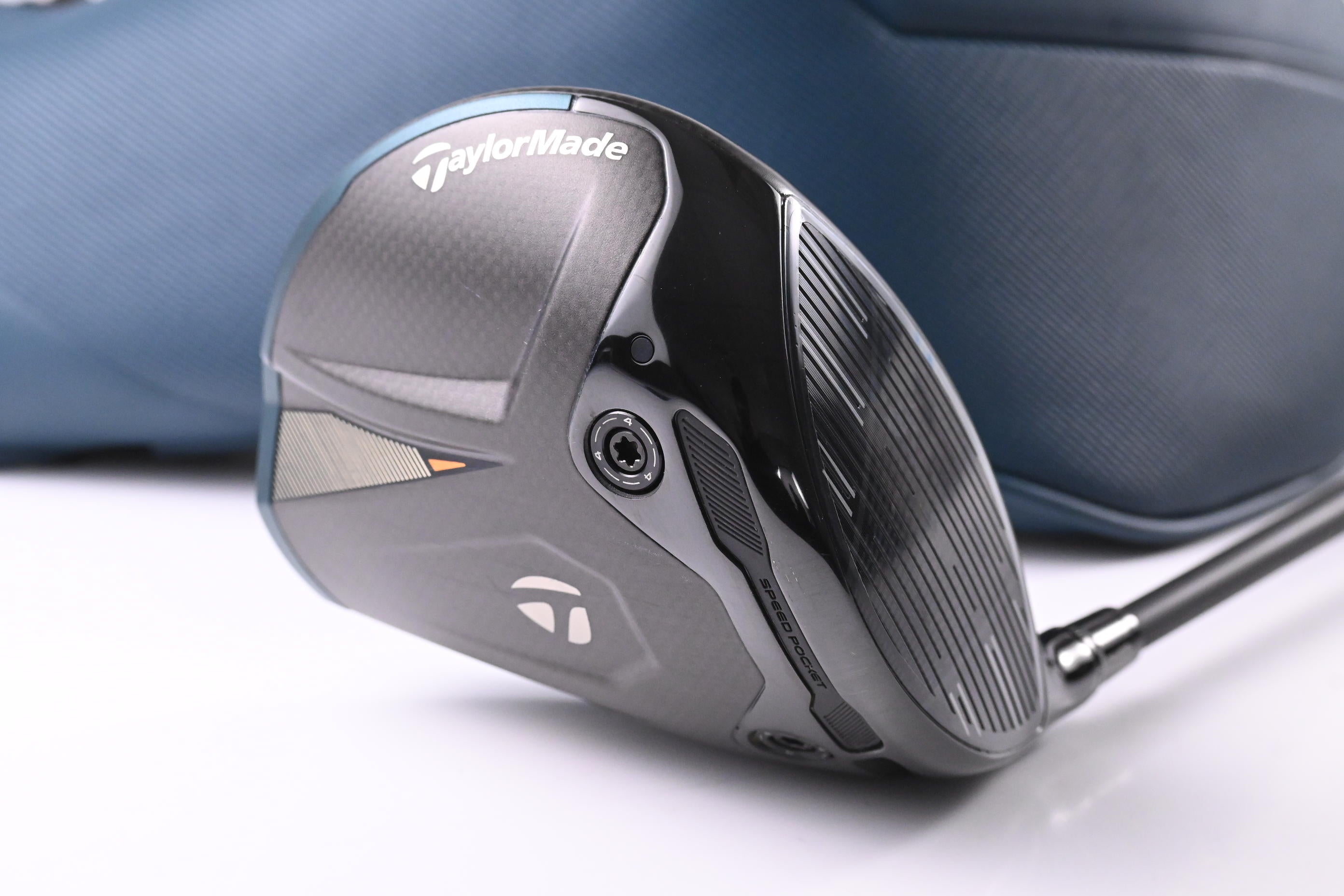 Taylormade Qi4D Driver / 10.5 Degree / Stiff Flex Reax Blue 50 Shaft