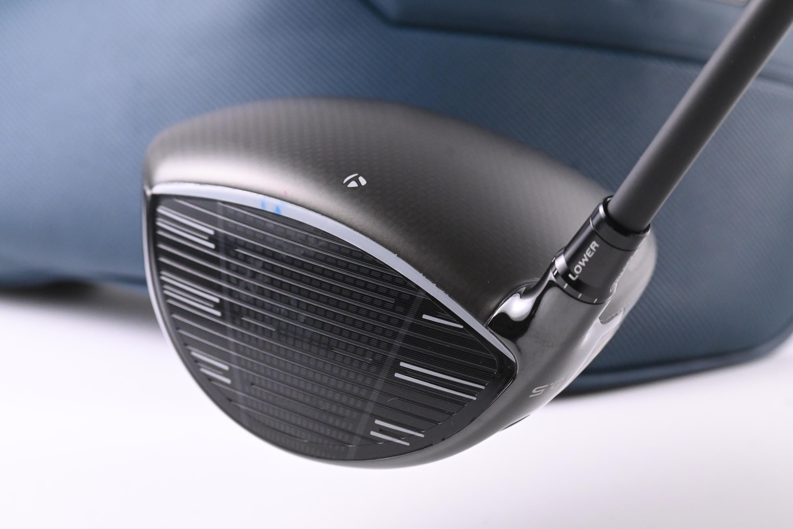 Taylormade Qi4D Driver / 10.5 Degree / Stiff Flex Reax Blue 50 Shaft