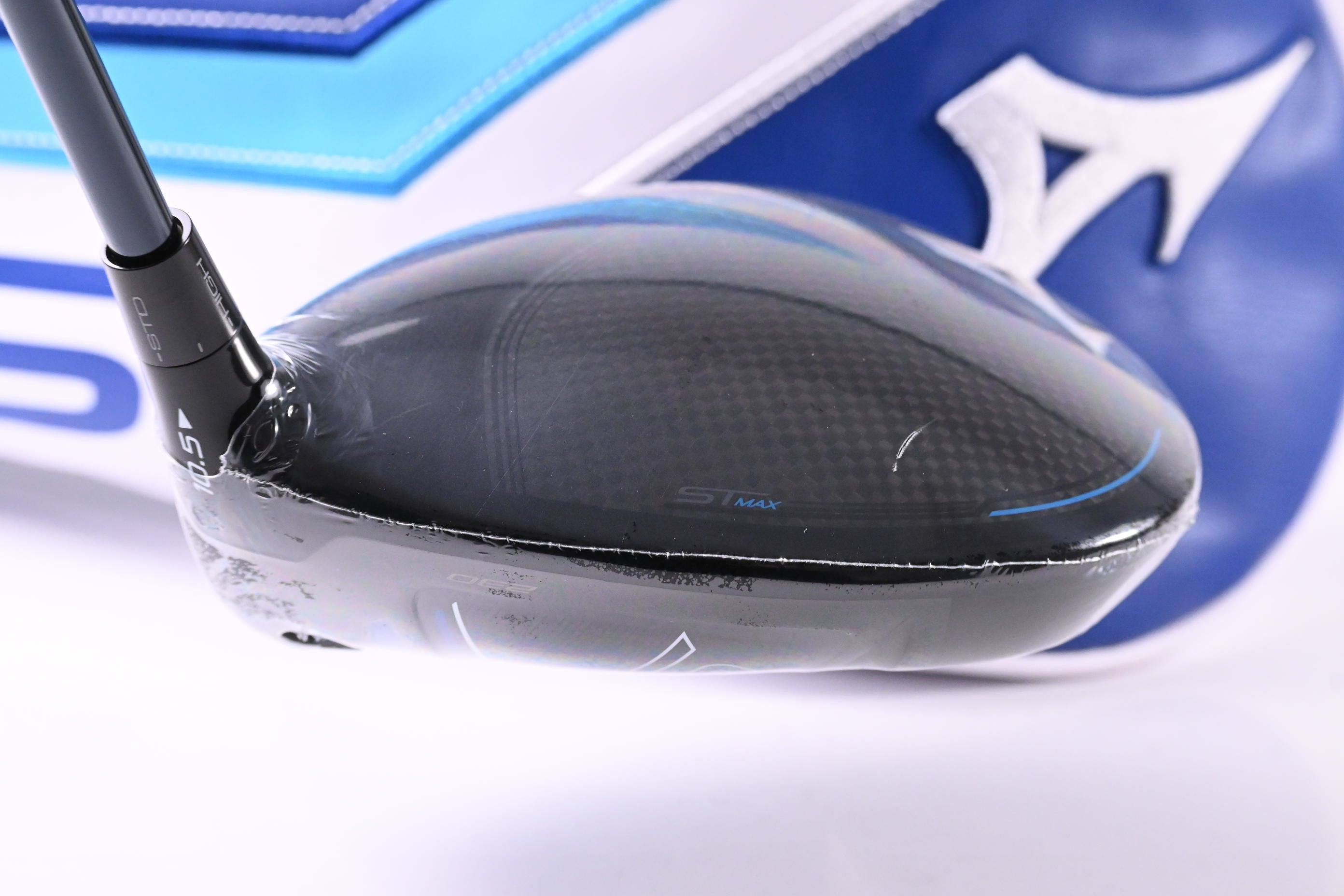Mizuno ST-Max 230 Driver / 10.5 Degree / Regular Flex UST LIN-Q Red 5 M40X Shaft