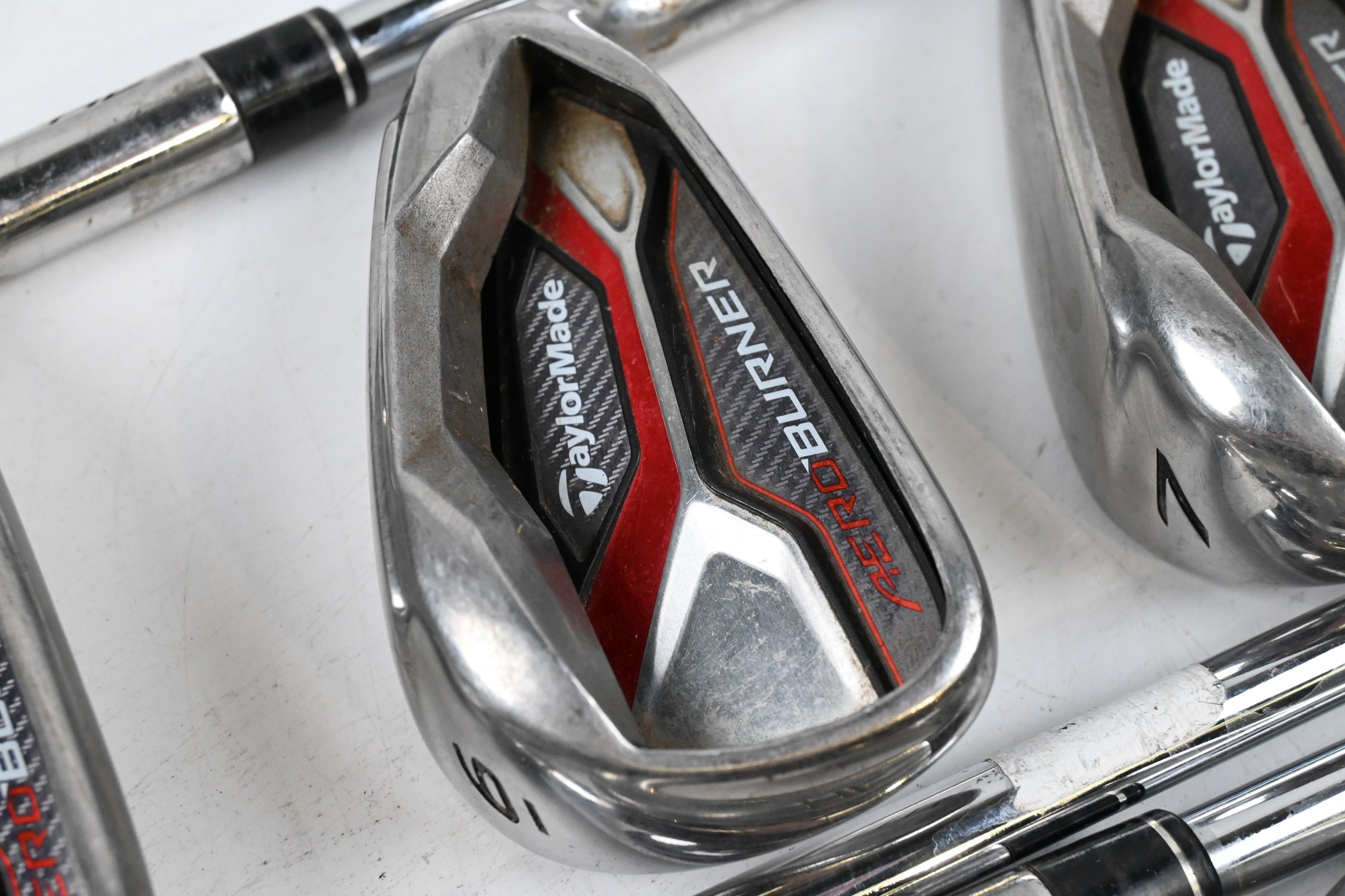 Taylormade Aeroburner Irons / 5-PW+SW / Regular Flex Aeroburner Shafts
