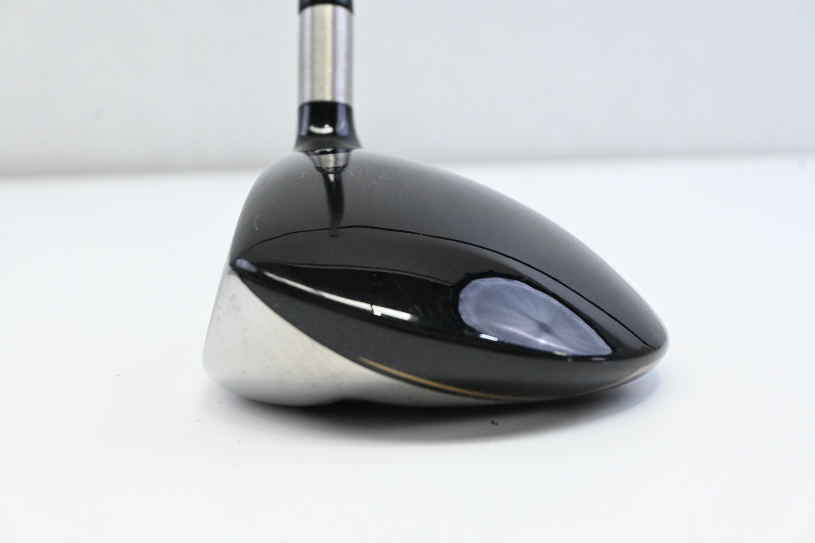 Left Hand Cleveland 588 #5 Wood / 18 Degree / Senior Flex Matrix Ozik 6
