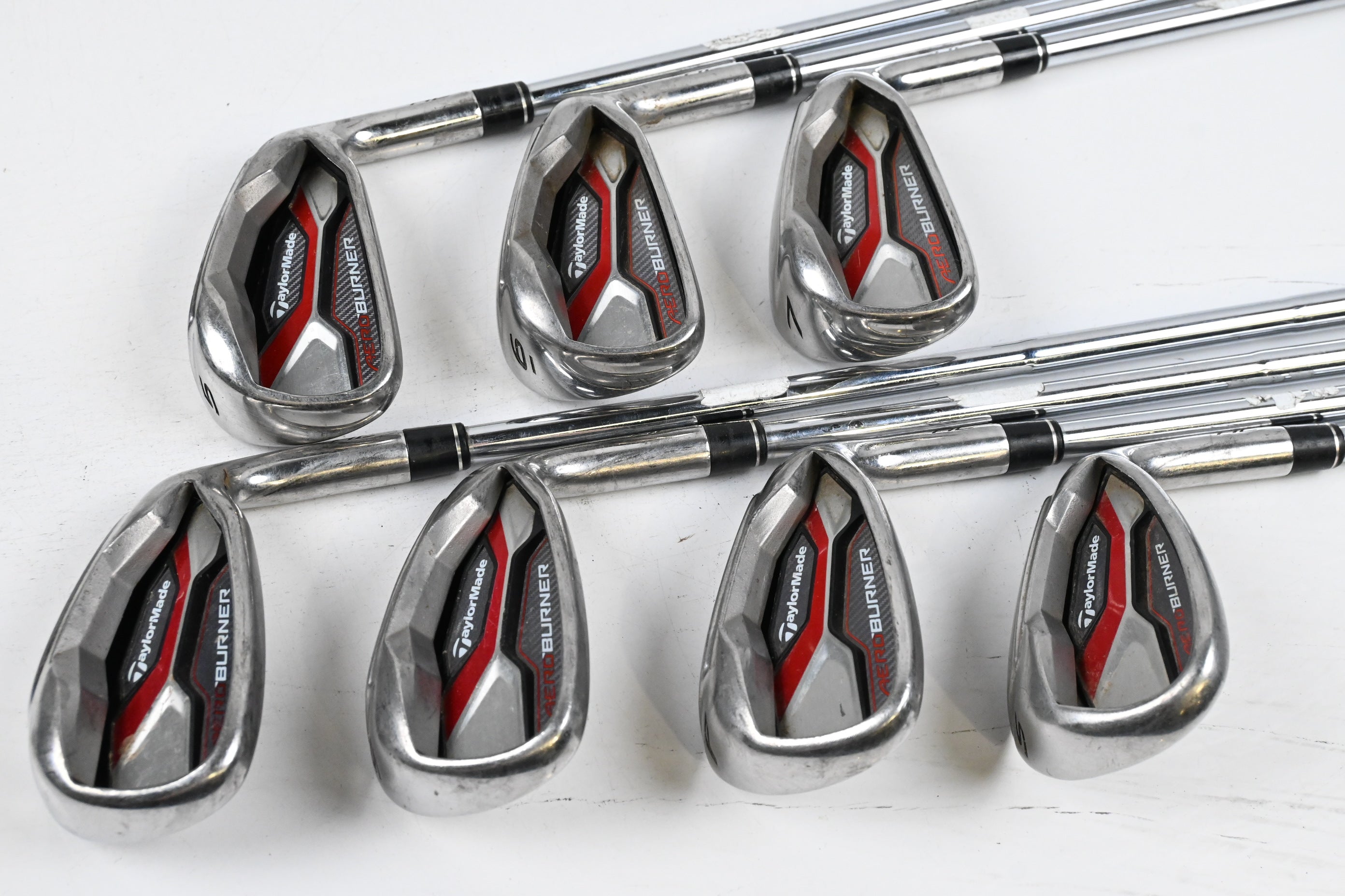 Taylormade Aeroburner Irons / 5-PW+SW / Regular Flex Aeroburner Shafts