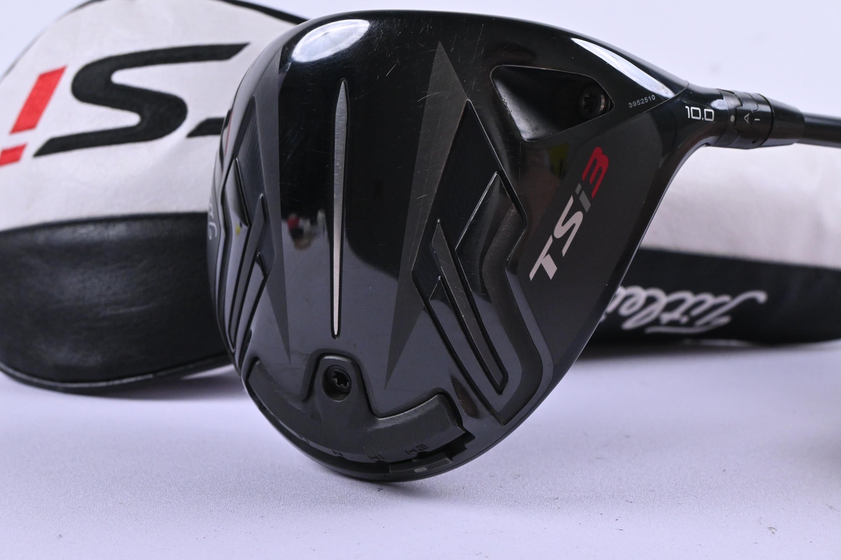 Titleist TSi3 Driver / 10 Degree / Stiff Flex Project X HZRDUS Yellow 63 Shaft