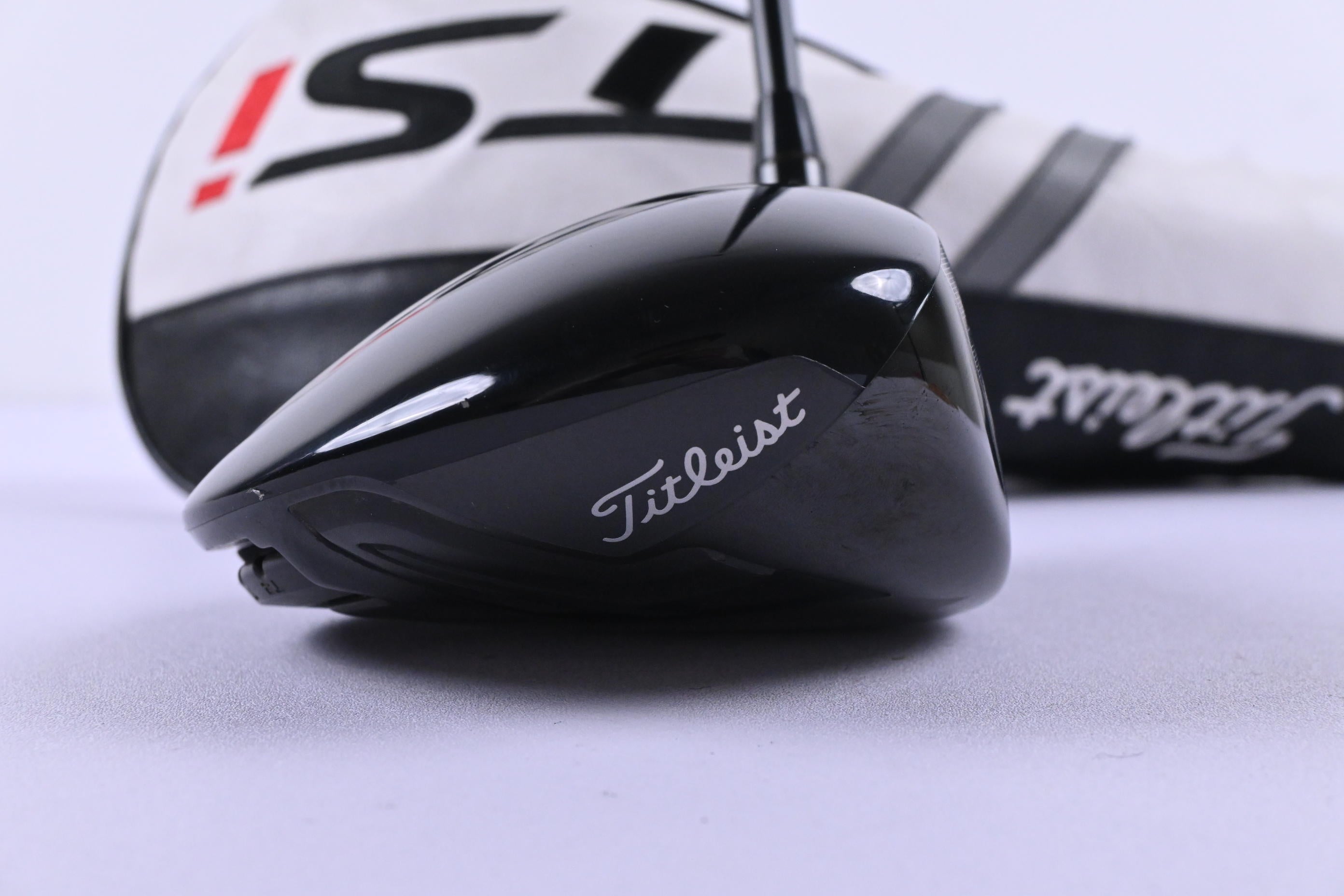 Titleist TSi3 Driver / 10 Degree / Stiff Flex Project X HZRDUS Yellow 63 Shaft