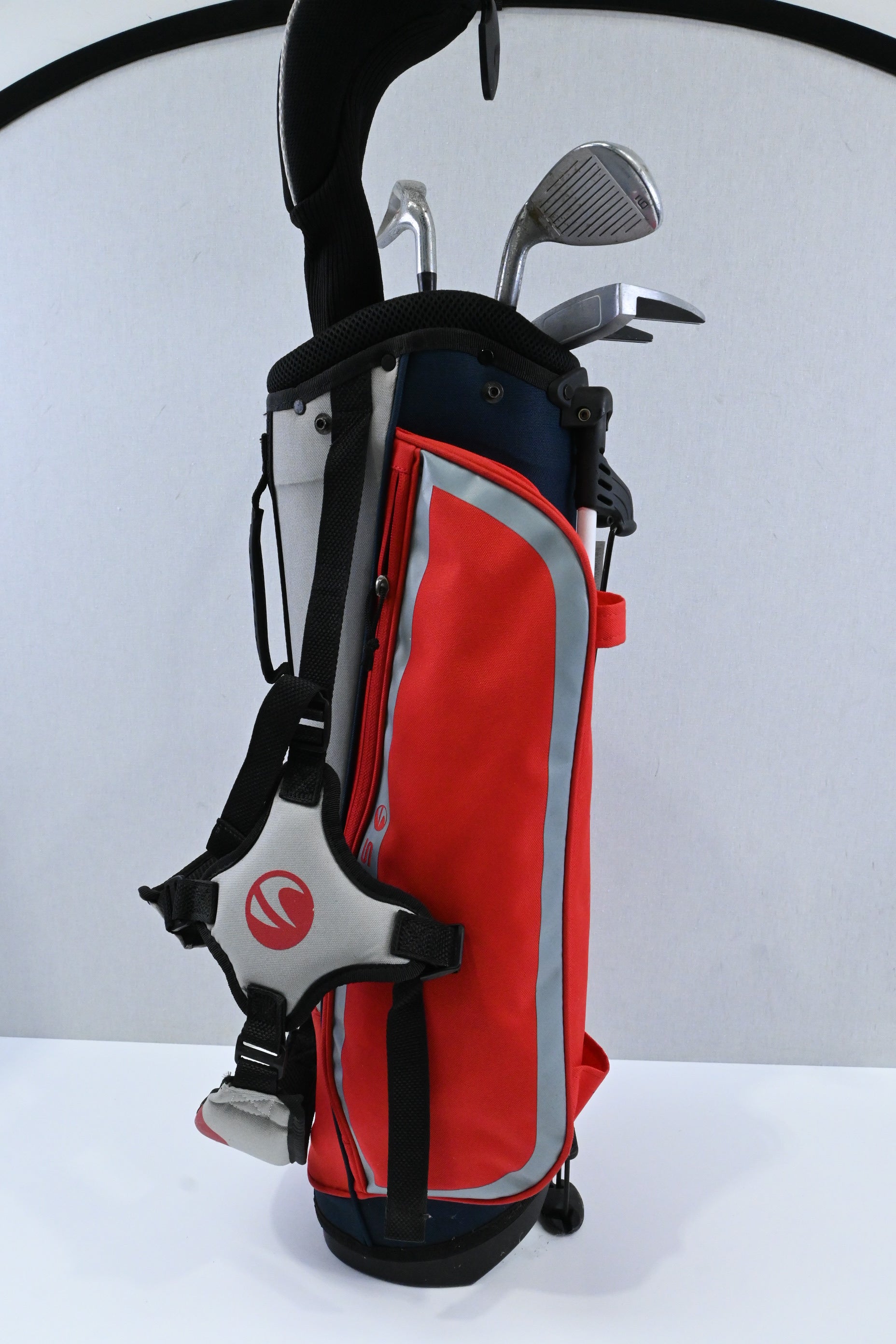 Junior Inesis 500 Package Set / Hybrid, Irons, Putter, Bag