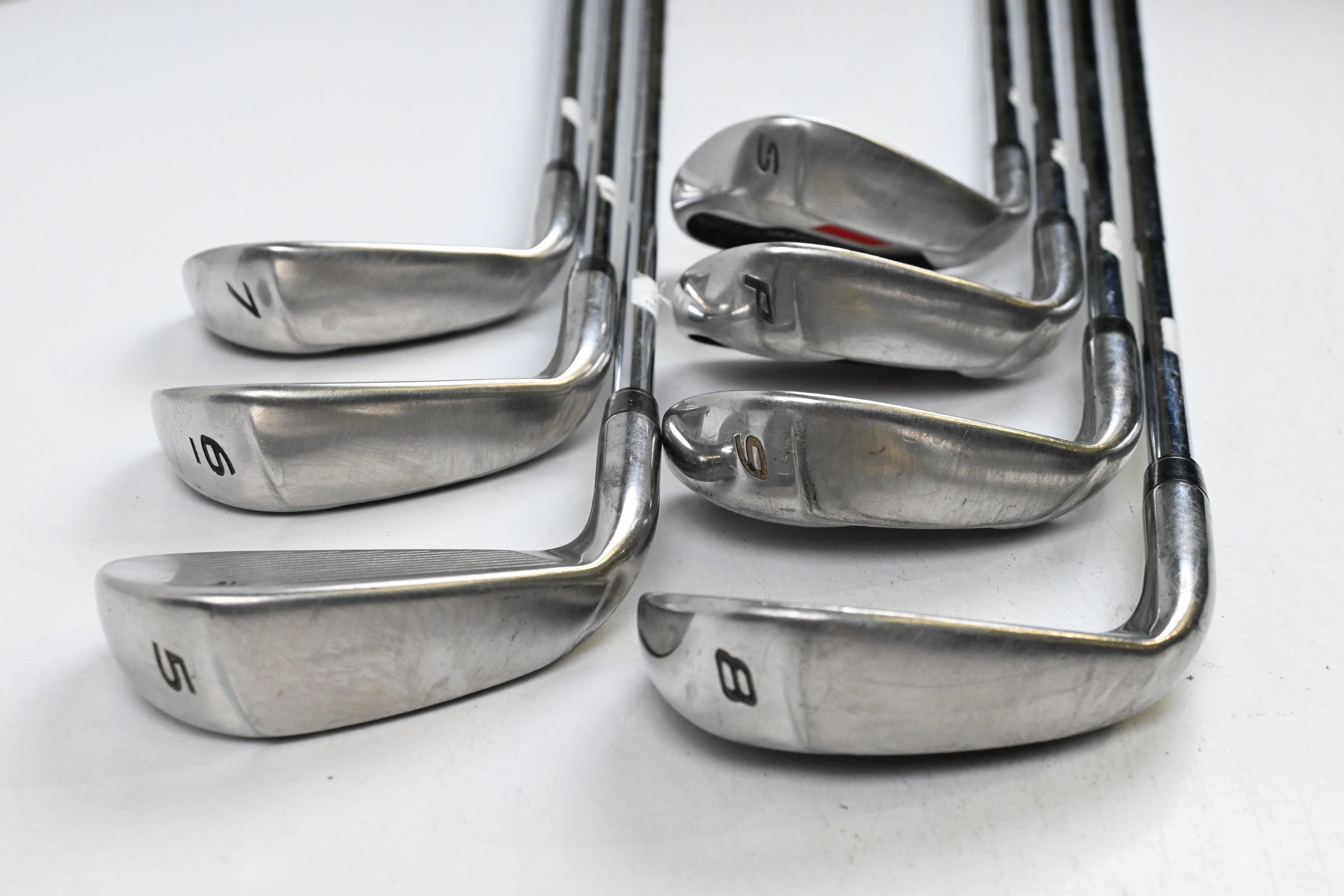 Taylormade Aeroburner Irons / 5-PW+SW / Regular Flex Aeroburner Shafts