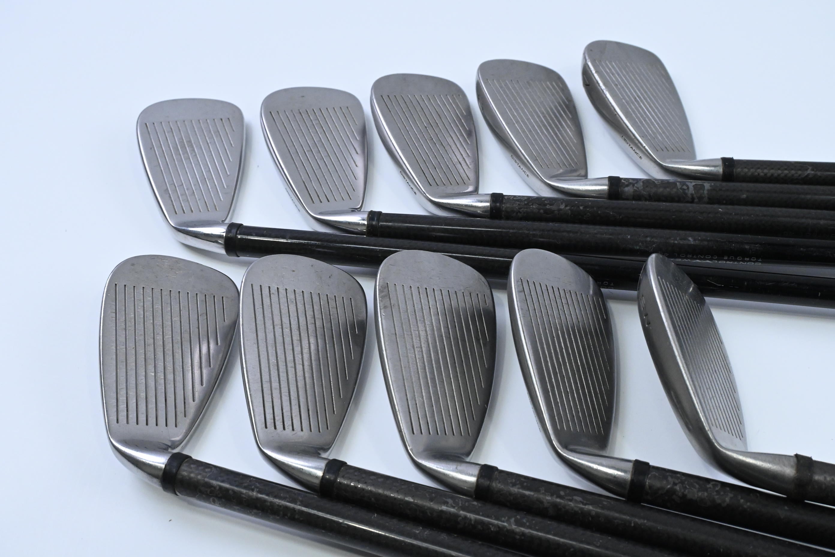 Wilson Deep Red Irons / 3-PW+GW+SW / Regular Flex Wilson Tri-Ply .535 Shafts
