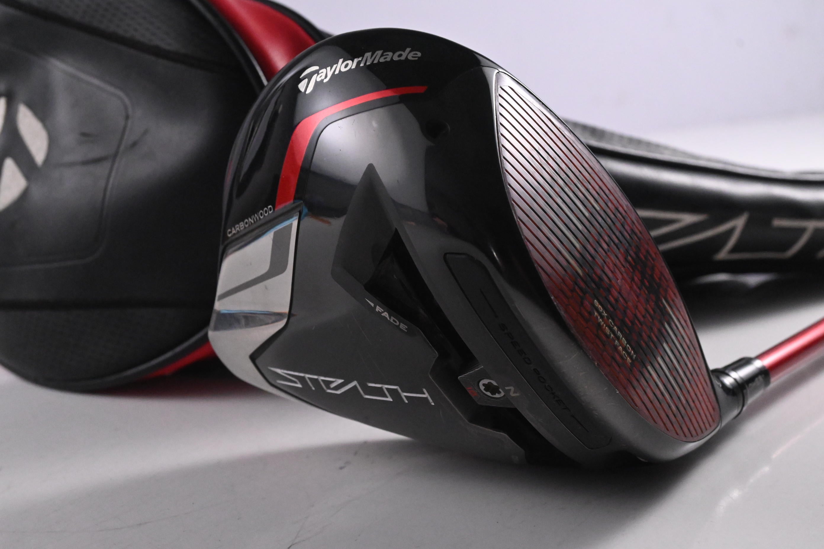 Taylormade Stealth Plus Driver / 9 Degree / Regular Flex Fujikura Ventus Red 5
