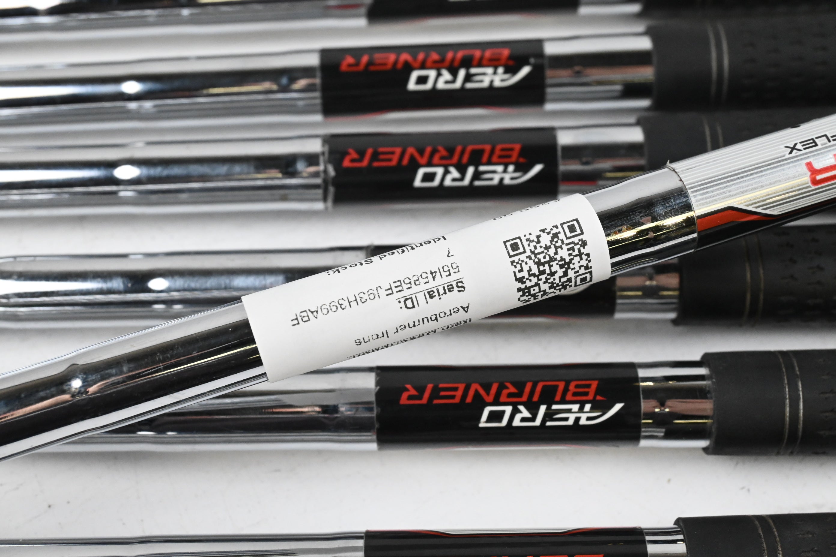 Taylormade Aeroburner Irons / 5-PW+SW / Regular Flex Aeroburner Shafts