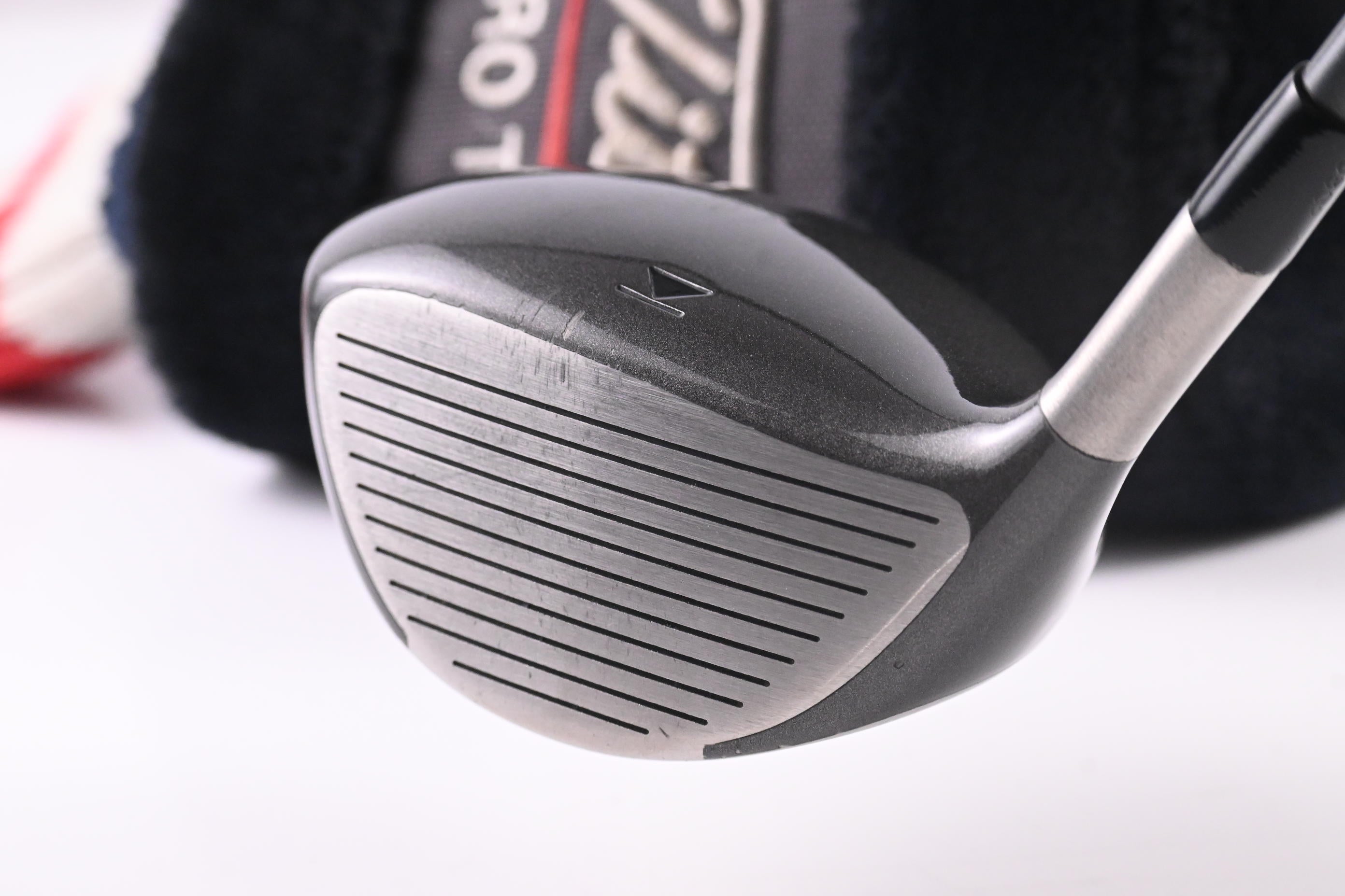 Titleist 975 D Driver / 10.5 Degree / Stiff Flex Titleist Ultralite Shaft