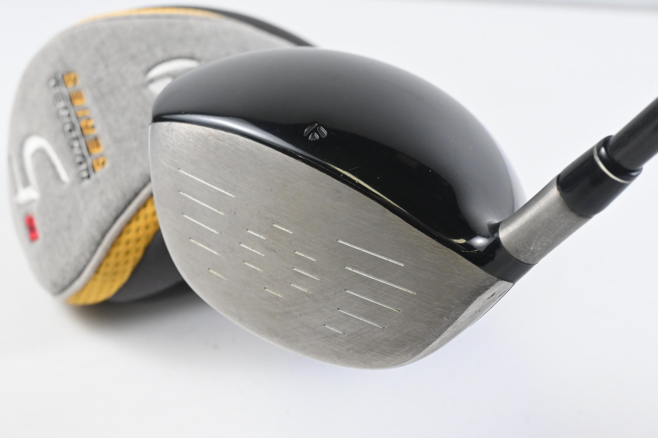 Taylormade R580 XD Driver / 9.5 Degree / Stiff Flex Fujikura Vista Pro 60 Shaft