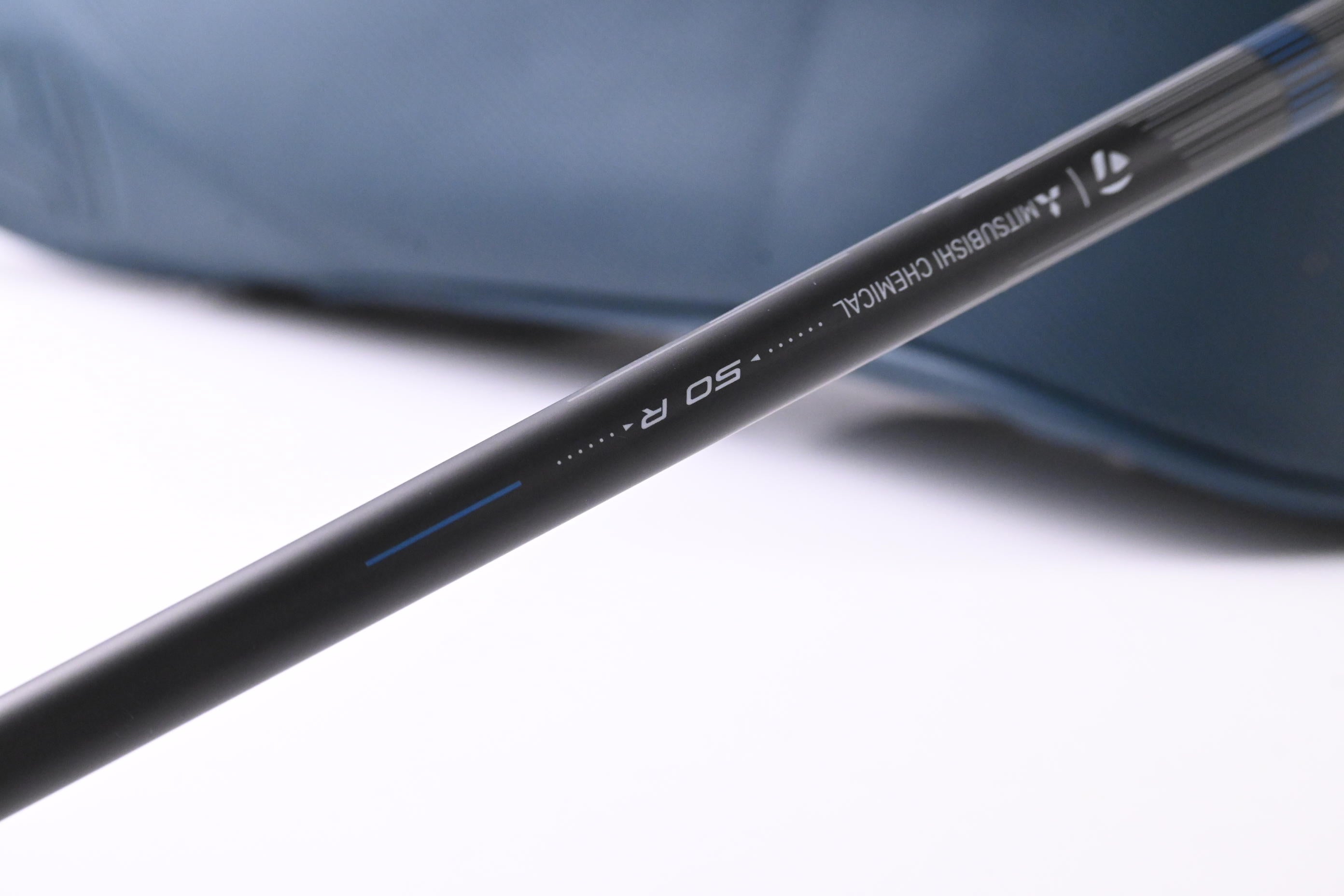 Taylormade Qi4D Driver / 10.5 Degree / Regular Flex Reax Blue 50 Shaft