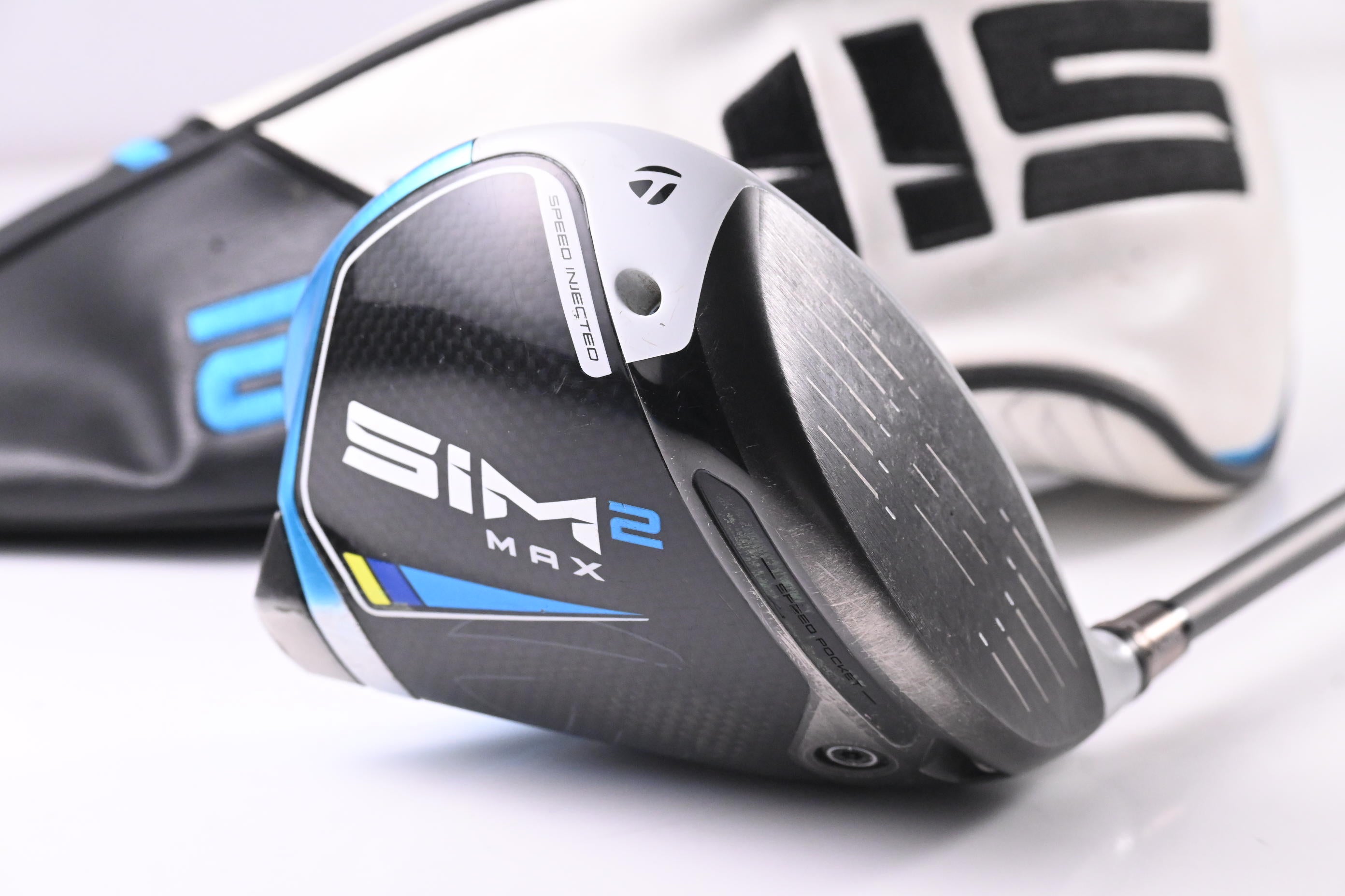 Taylormade SIM2 Max Driver / 10.5 Degree / Regular Flex Reax Blue 40 Shaft