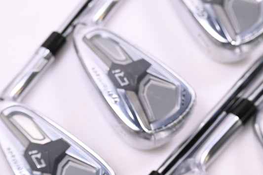 Taylormade Qi Max Irons / 5-PW+SW / Regular Flex KBS MAX MT 85 Shafts