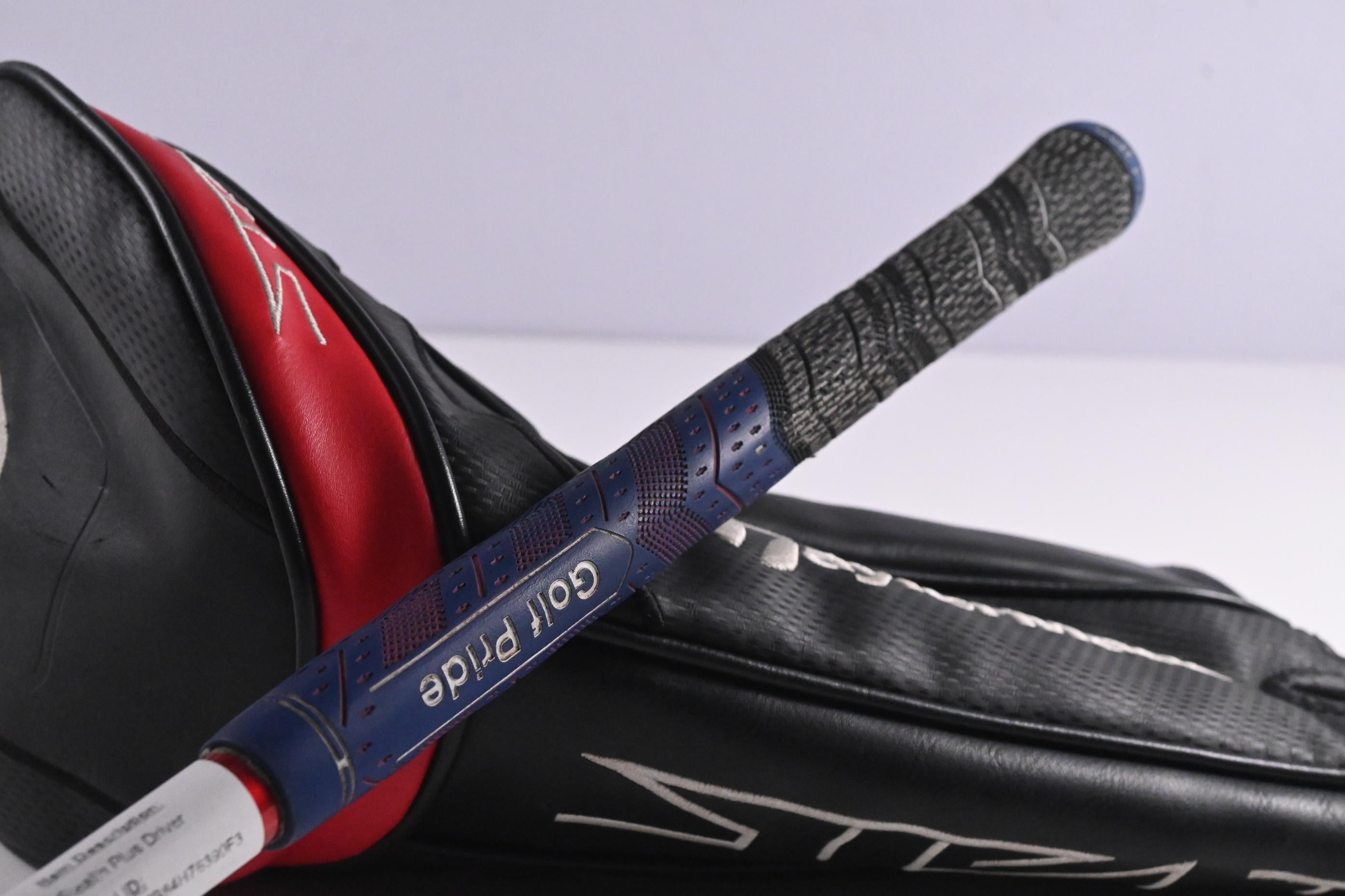 Taylormade Stealth Plus Driver / 9 Degree / Regular Flex Fujikura Ventus Red 5