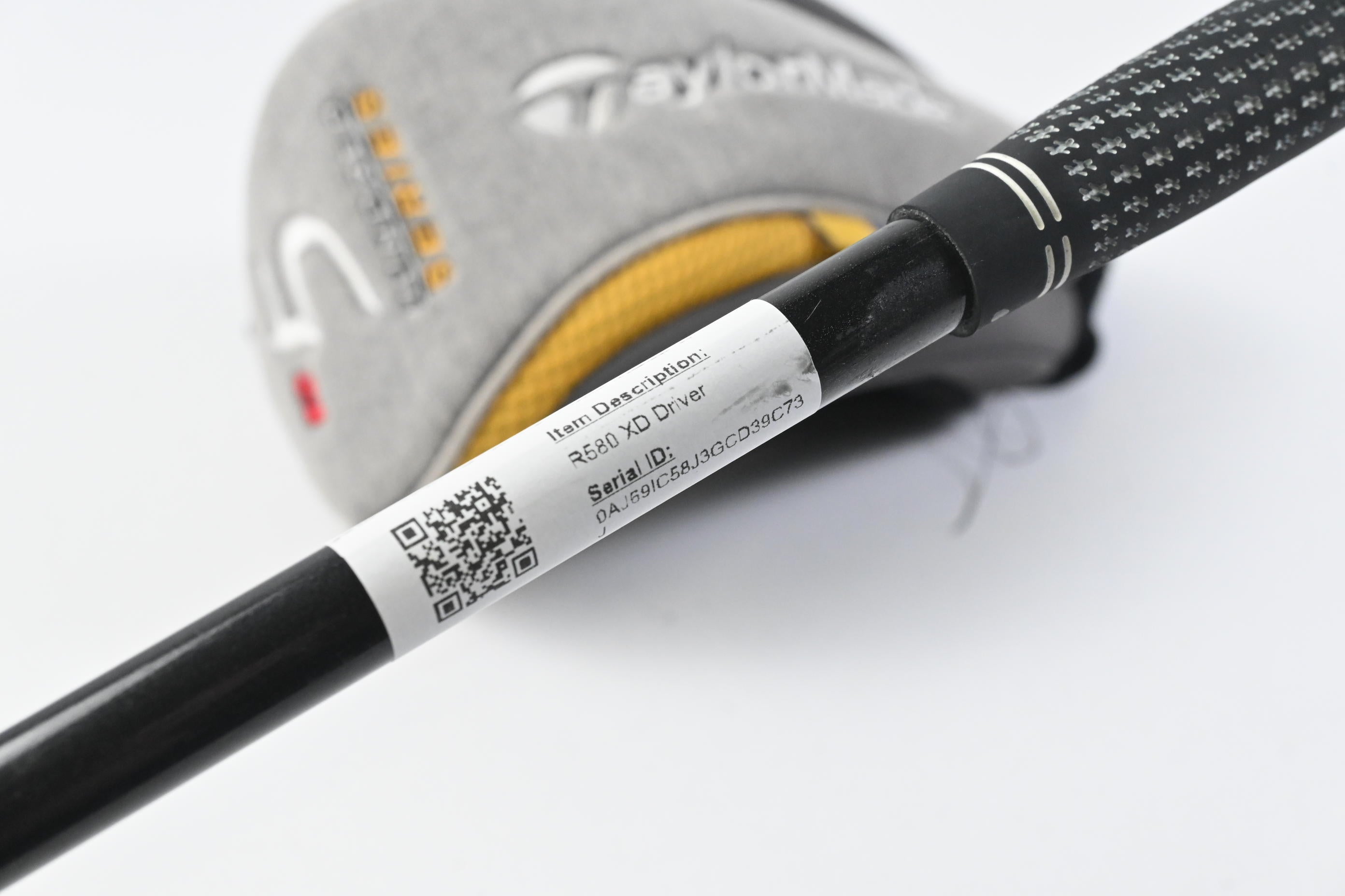 Taylormade R580 XD Driver / 9.5 Degree / Stiff Flex Fujikura Vista Pro 60 Shaft