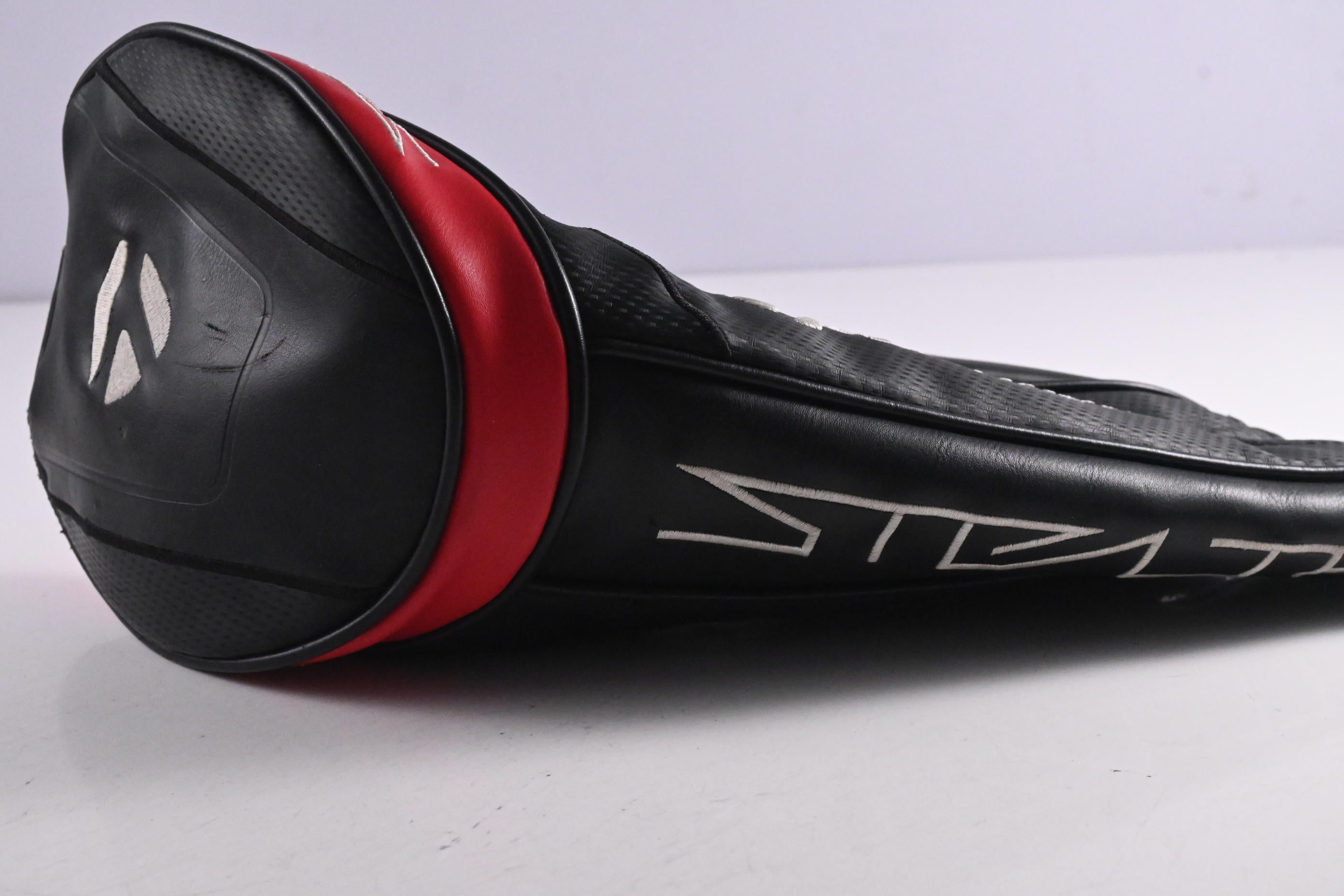 Taylormade Stealth Plus Driver / 9 Degree / Regular Flex Fujikura Ventus Red 5