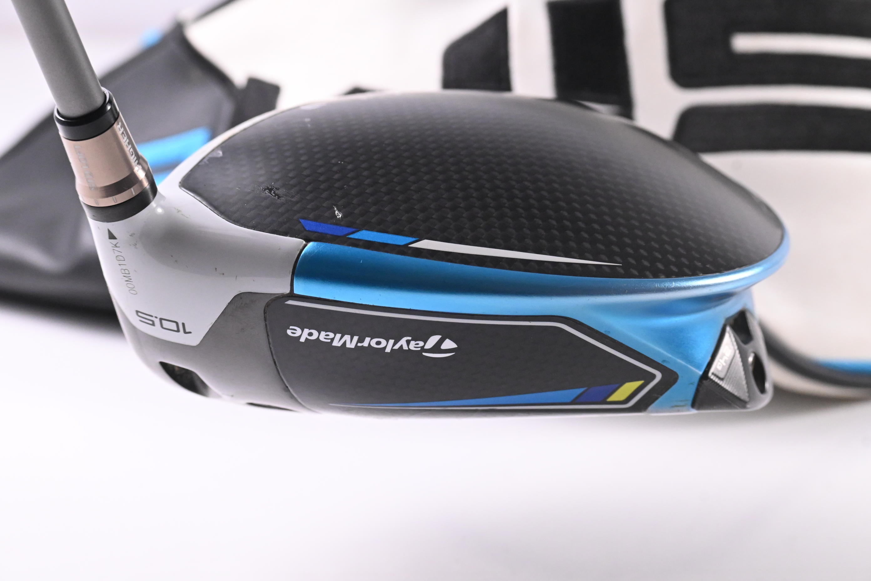 Taylormade SIM2 Max Driver / 10.5 Degree / Regular Flex Reax Blue 40 Shaft