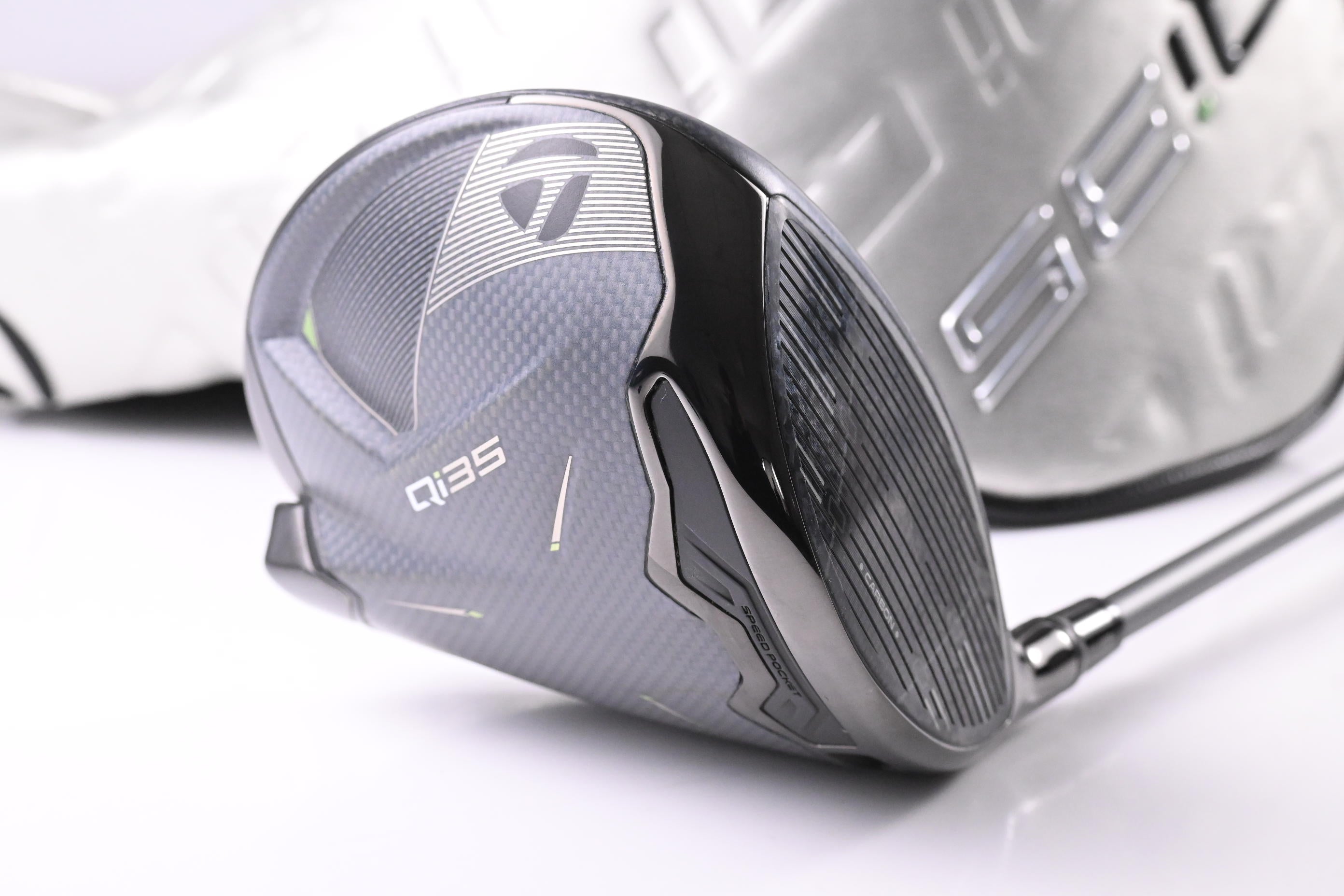 Taylormade Qi35 Max Driver / 12 Degree / Regular Flex Fujikura Air Speeder 50