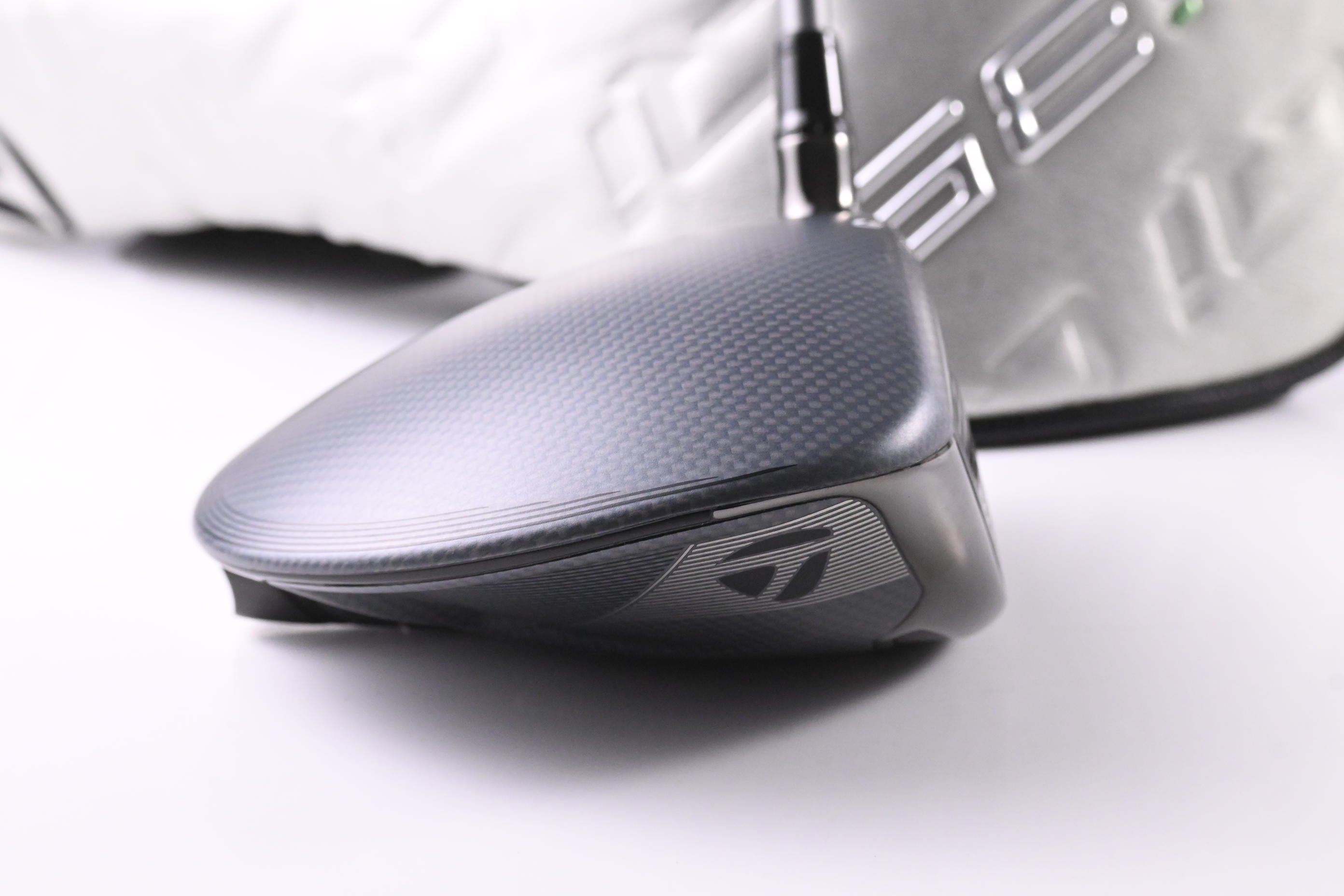 Taylormade Qi35 Max Driver / 12 Degree / Regular Flex Fujikura Air Speeder 50