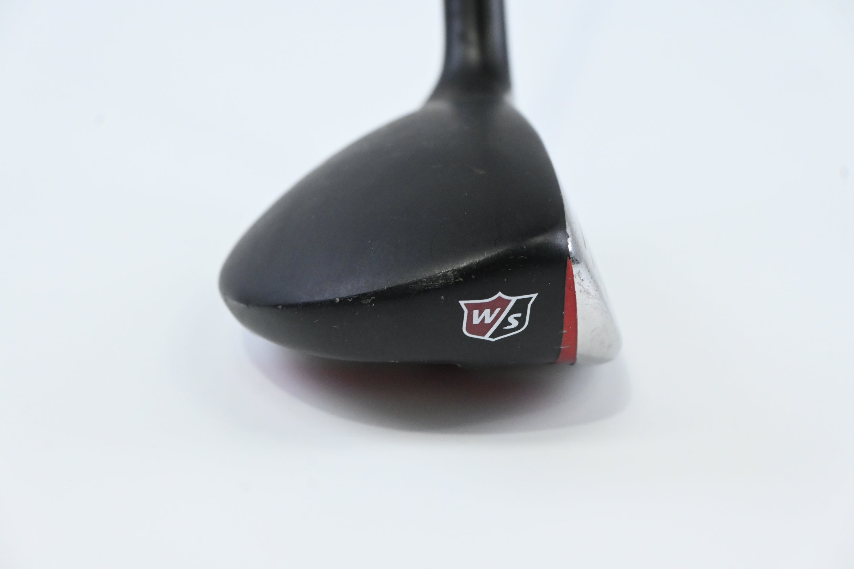Wilson D200 #4 Hybrid / 22 Degree / Stiff Flex UST Elements Chrome 54