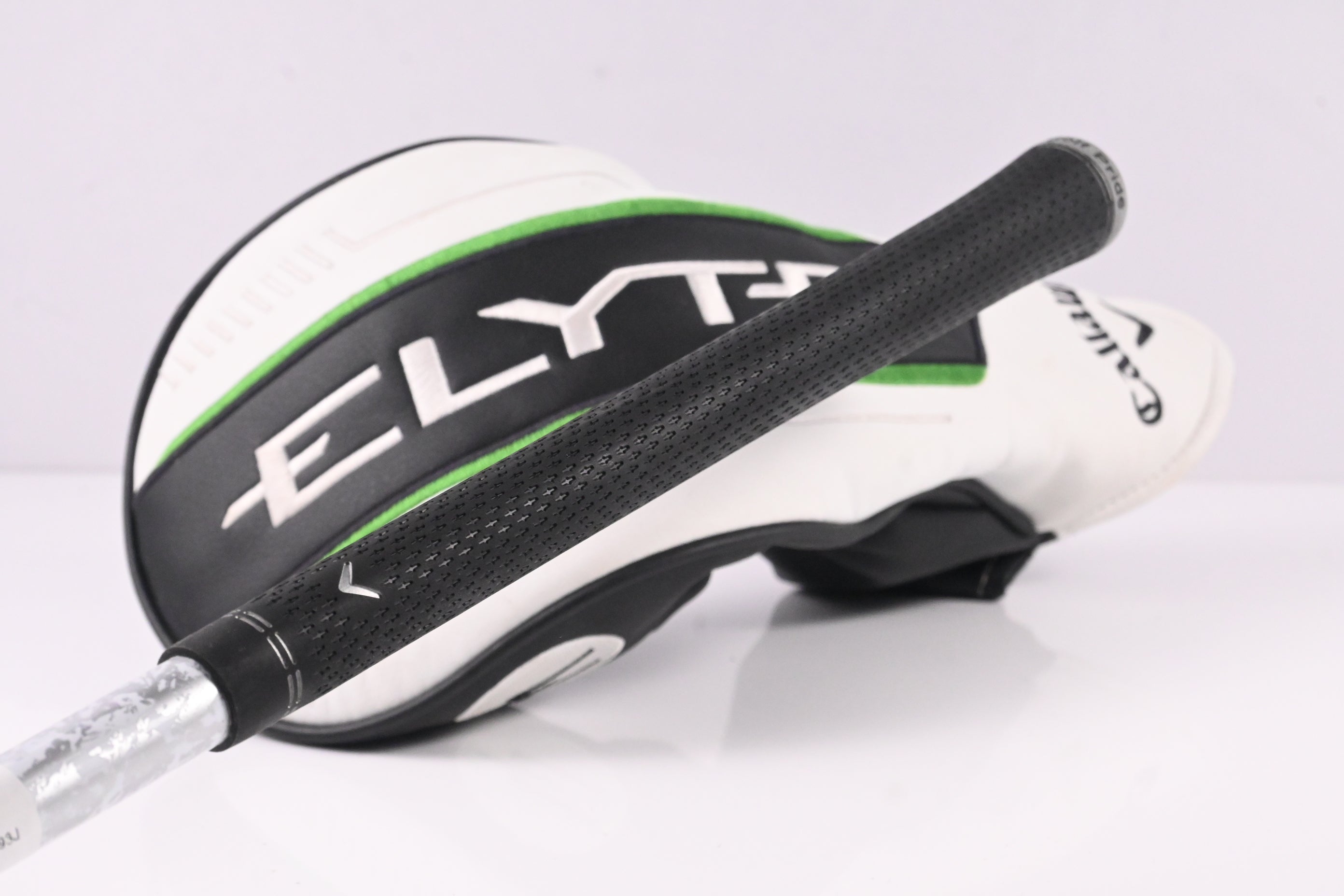Callaway Elyte X Driver / 10.5 Degree / Regular Flex Denali Charcoal 50 Shaft