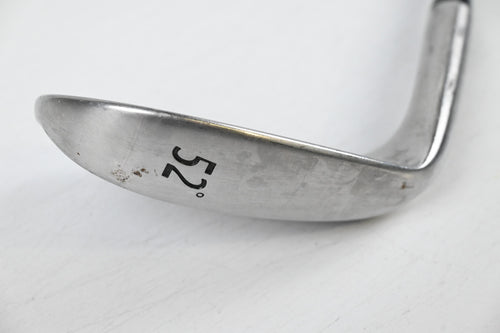 Wilson TW9 Gap Wedge / 52 Degree / Wedge Flex Dynamic Gold Shaft