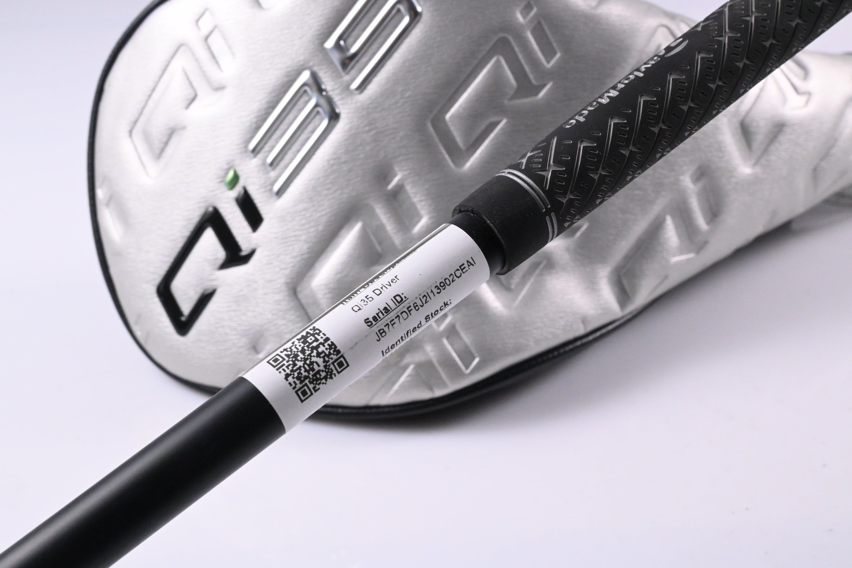 Taylormade Qi35 Driver / 10.5 Degree / Regular Flex Fujikura Air Speeder 50