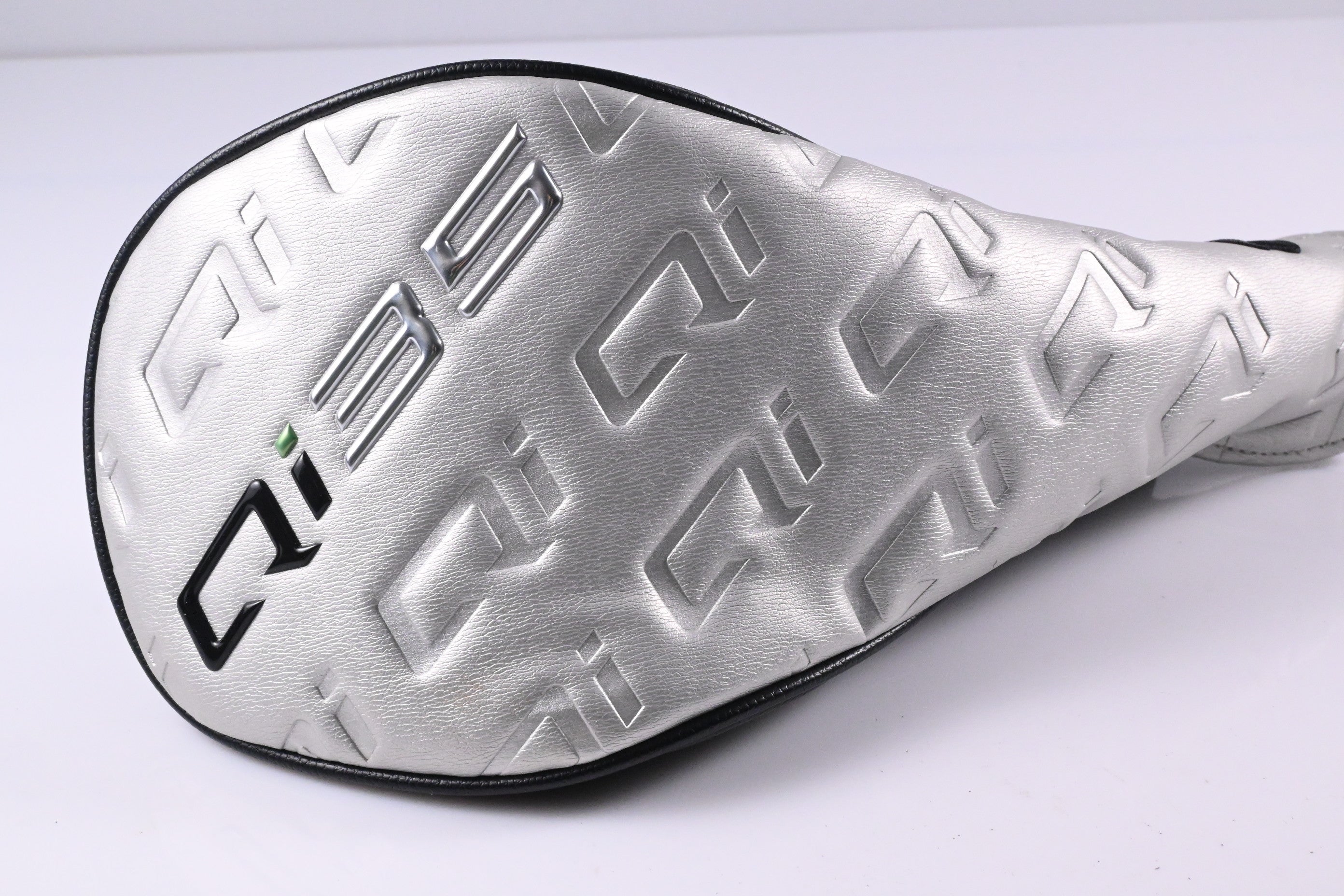 Taylormade Qi35 Driver / 10.5 Degree / Regular Flex Fujikura Air Speeder 50