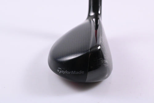 Taylormade Stealth Plus #3 Hybrid / 19.5 Degree / Regular Flex Speeder NX Red 50