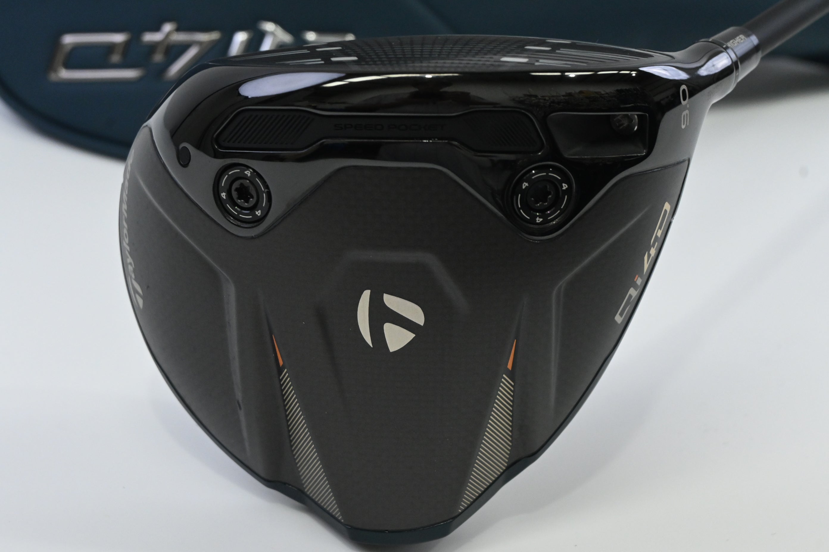 Taylormade Qi4D Driver / 9 Degree / Regular Flex Taylormade Reax Blue 50 Shaft
