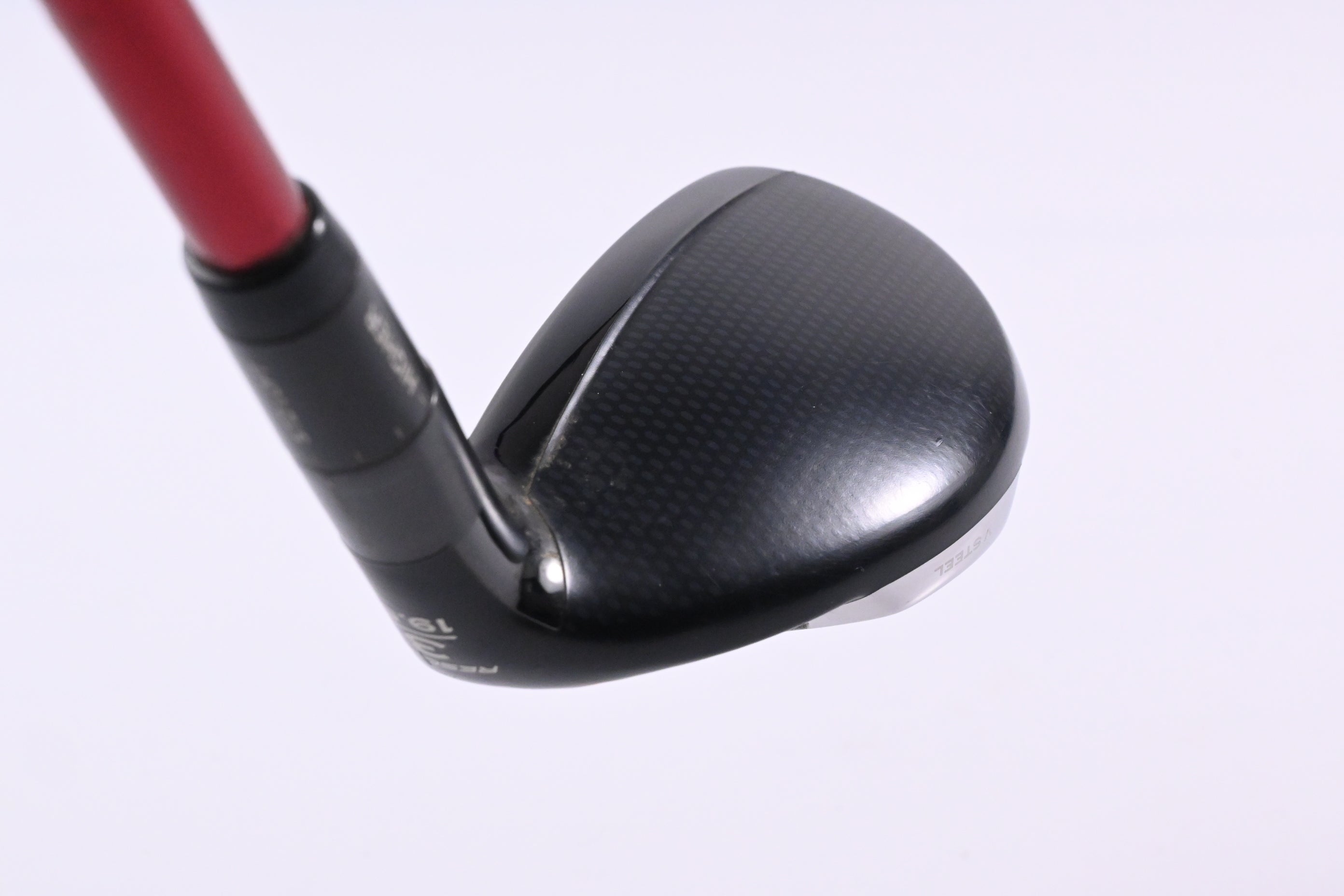 Taylormade Stealth Plus #3 Hybrid / 19.5 Degree / Regular Flex Speeder NX Red 50