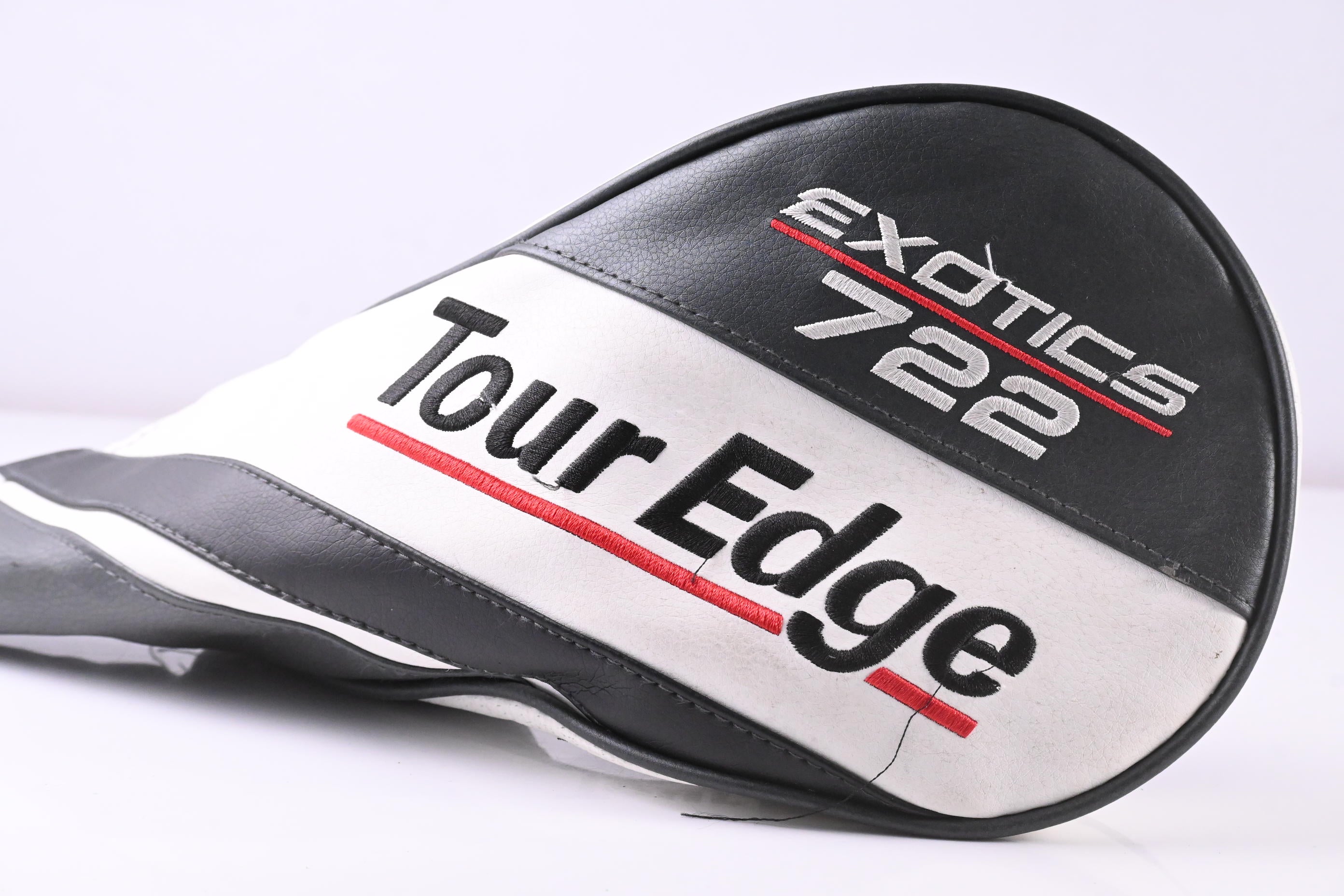 Tour Edge E722 Driver / 10.5 Degree / Regular Flex Fujikura Ventus Blue 6 Shaft