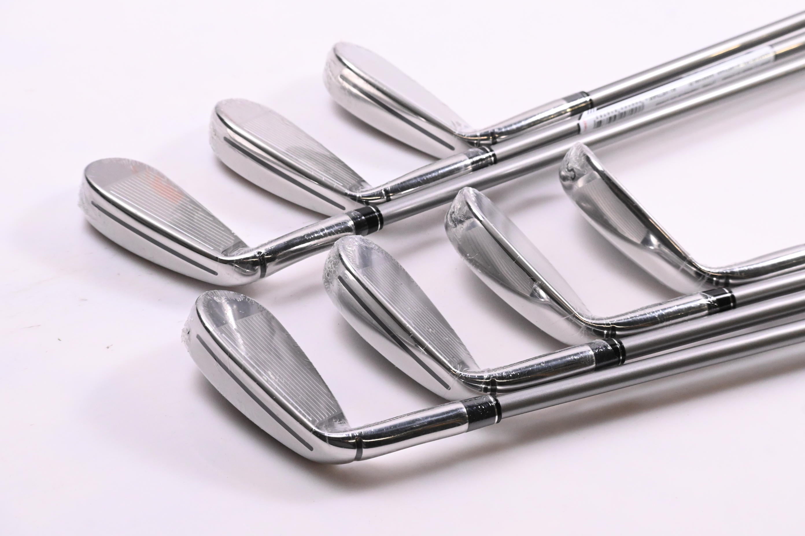 Ladies Taylormade Kalea Gold Irons / 6-PW+GW+SW / Ladies Flex Taylormade 40