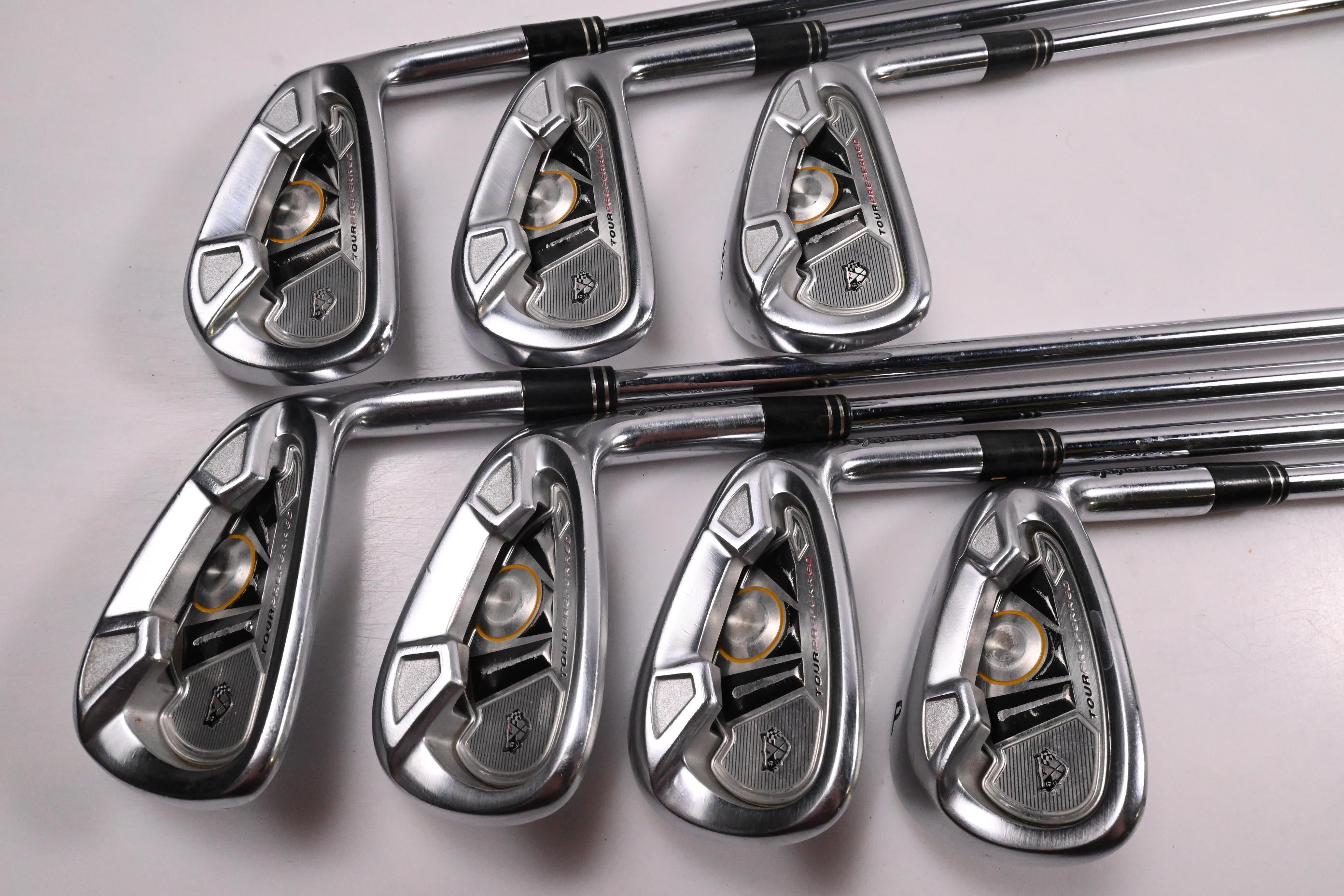 Taylormade Tour Preferred TP 2009 Irons / 4-PW / Regular Flex Dynamic Gold R300