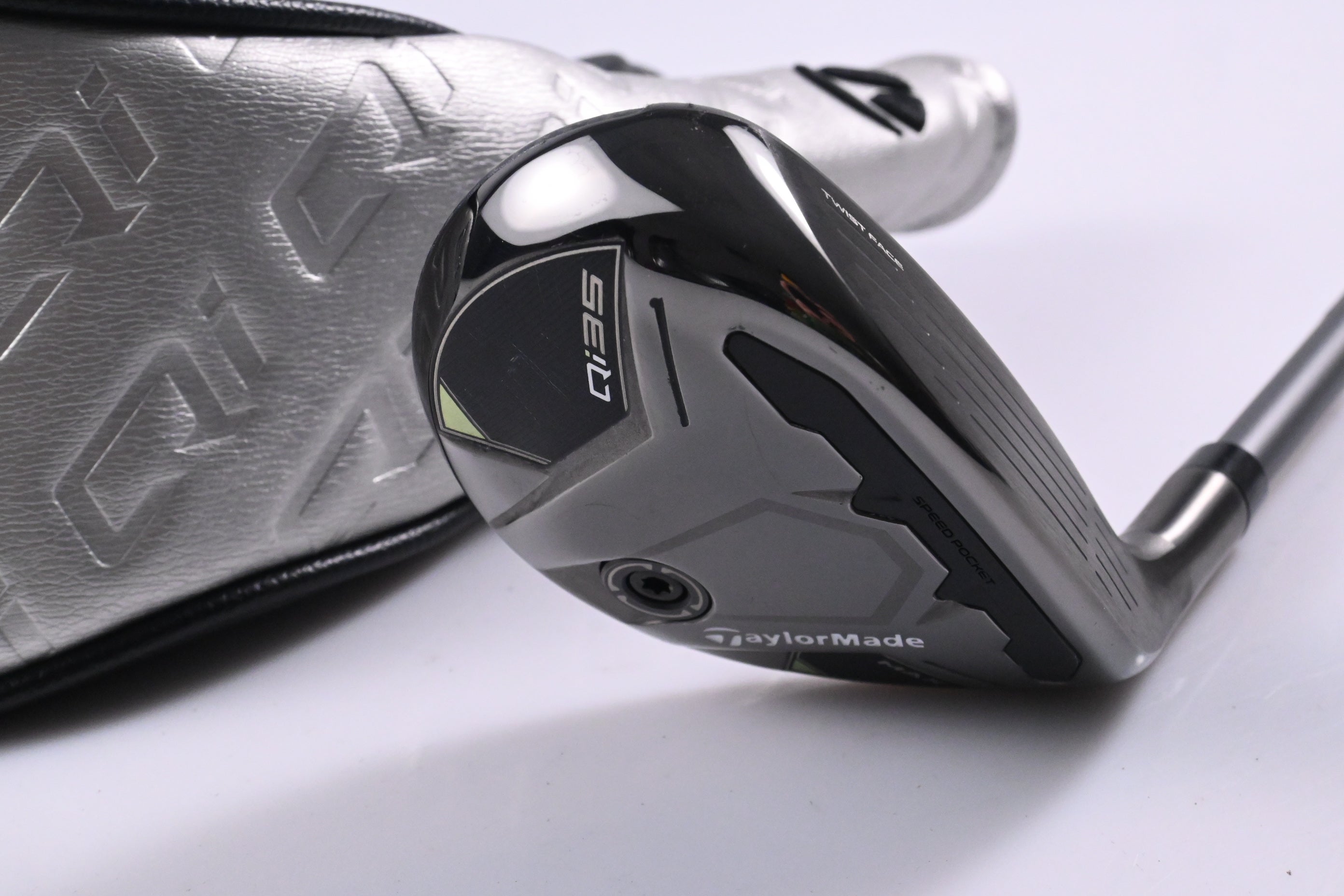 Taylormade Qi35 Max #4 Hybrid / 23 Degree / Regular Flex Fujikura Air Speeder 50