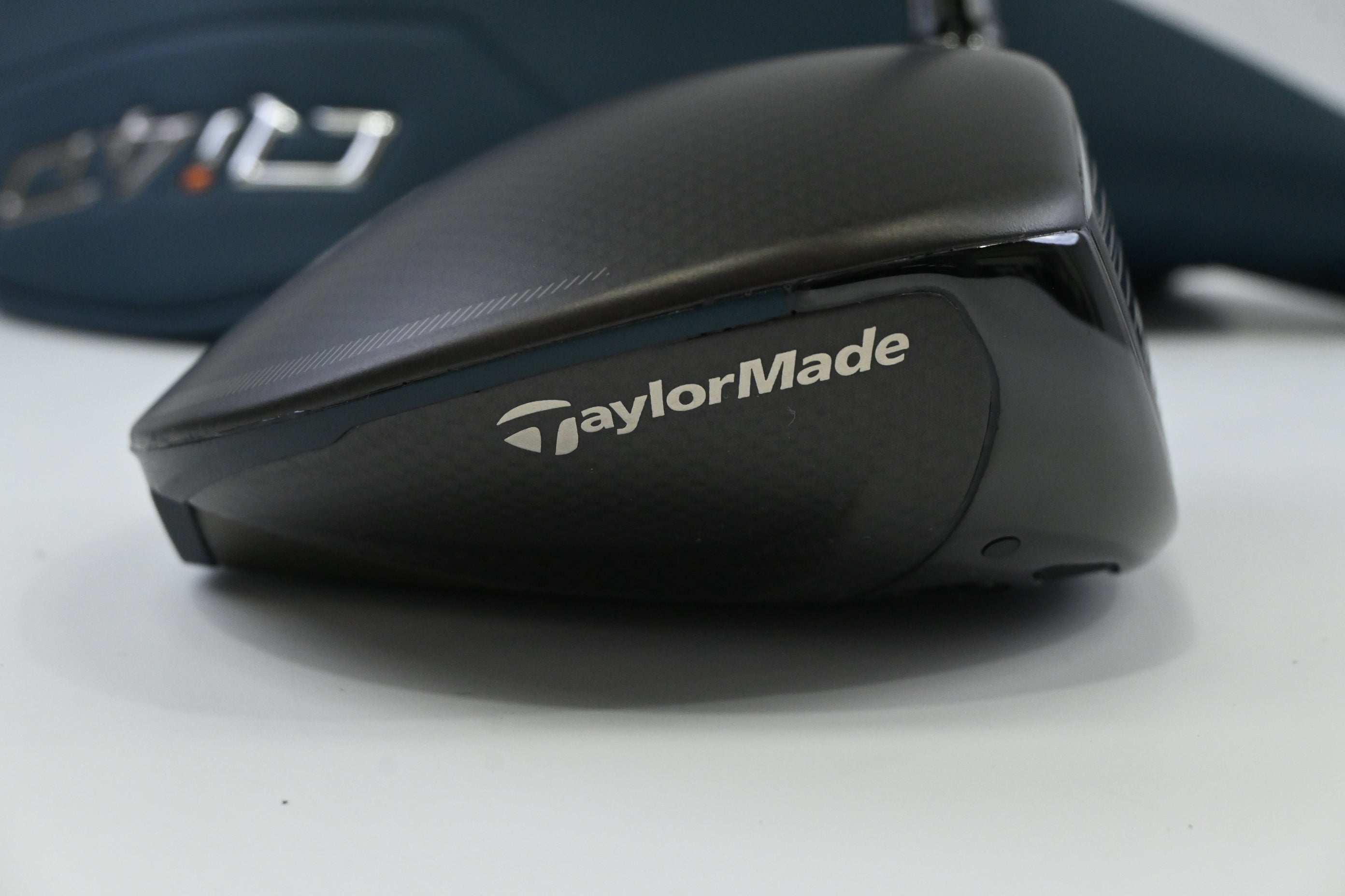 Taylormade Qi4D Driver / 9 Degree / Regular Flex Taylormade Reax Blue 50 Shaft