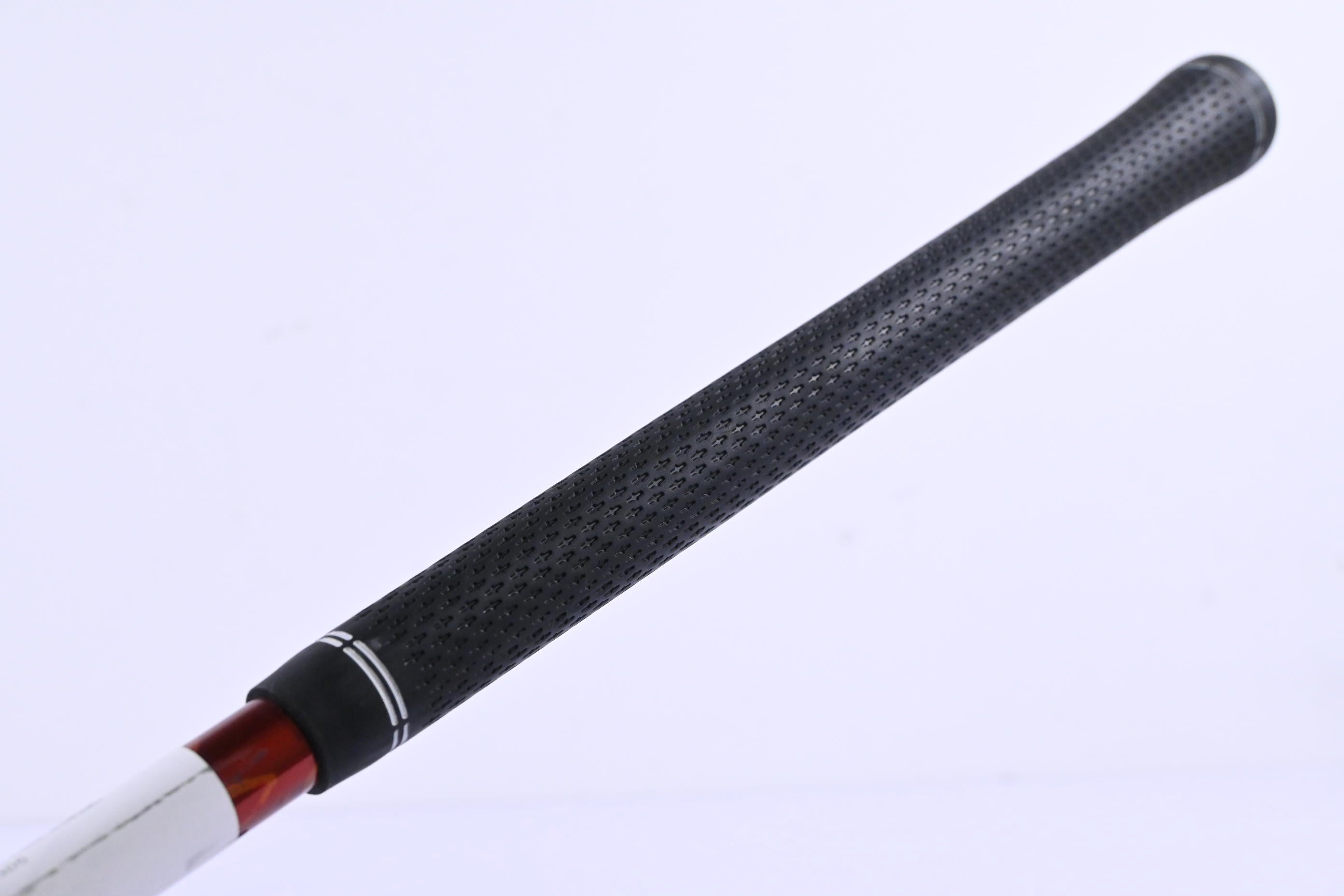 Titleist 910 F #5 Wood / 19 Degree / X-Flex Diamana 'ilima 71 Shaft
