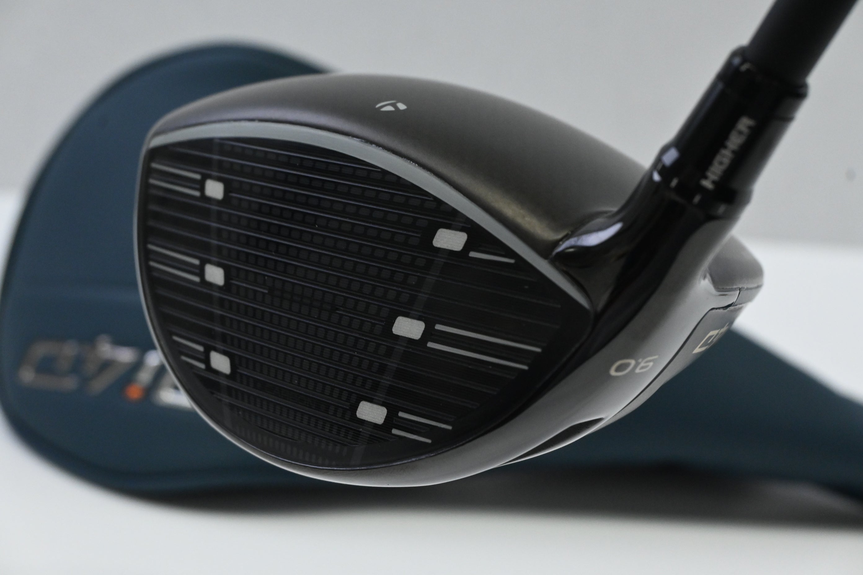 Taylormade Qi4D Driver / 9 Degree / Regular Flex Taylormade Reax Blue 50 Shaft