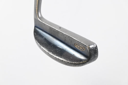 Yes! C-Groove Sophia Putter / 37 Inch