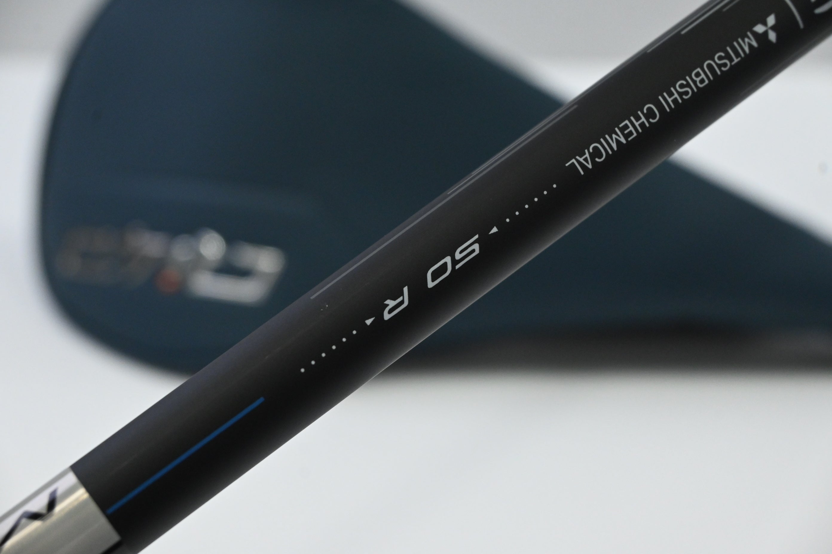 Taylormade Qi4D Driver / 9 Degree / Regular Flex Taylormade Reax Blue 50 Shaft