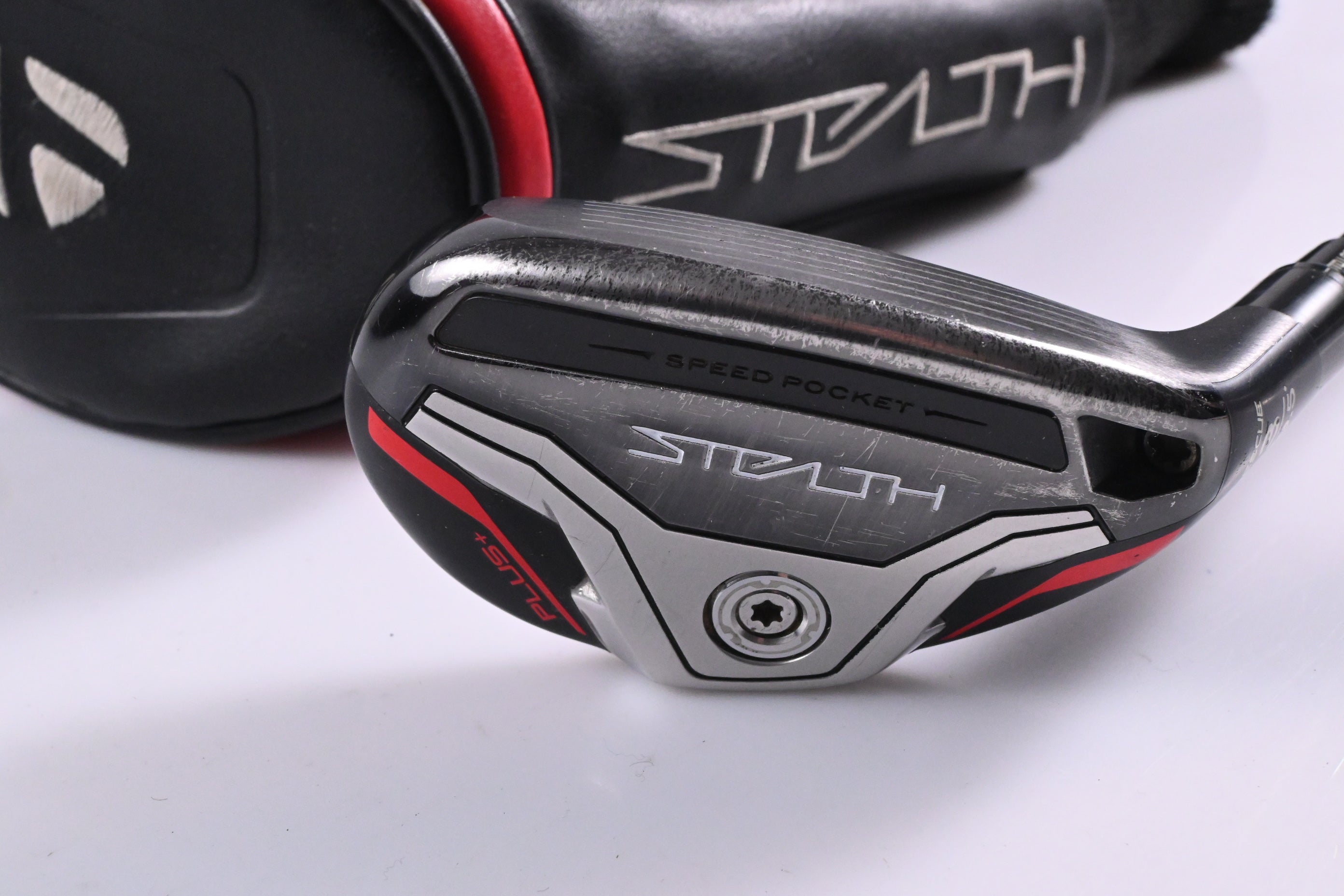 Taylormade Stealth Plus #3 Hybrid / 19.5 Degree / Stiff Flex HZRDUS Smoke RDX