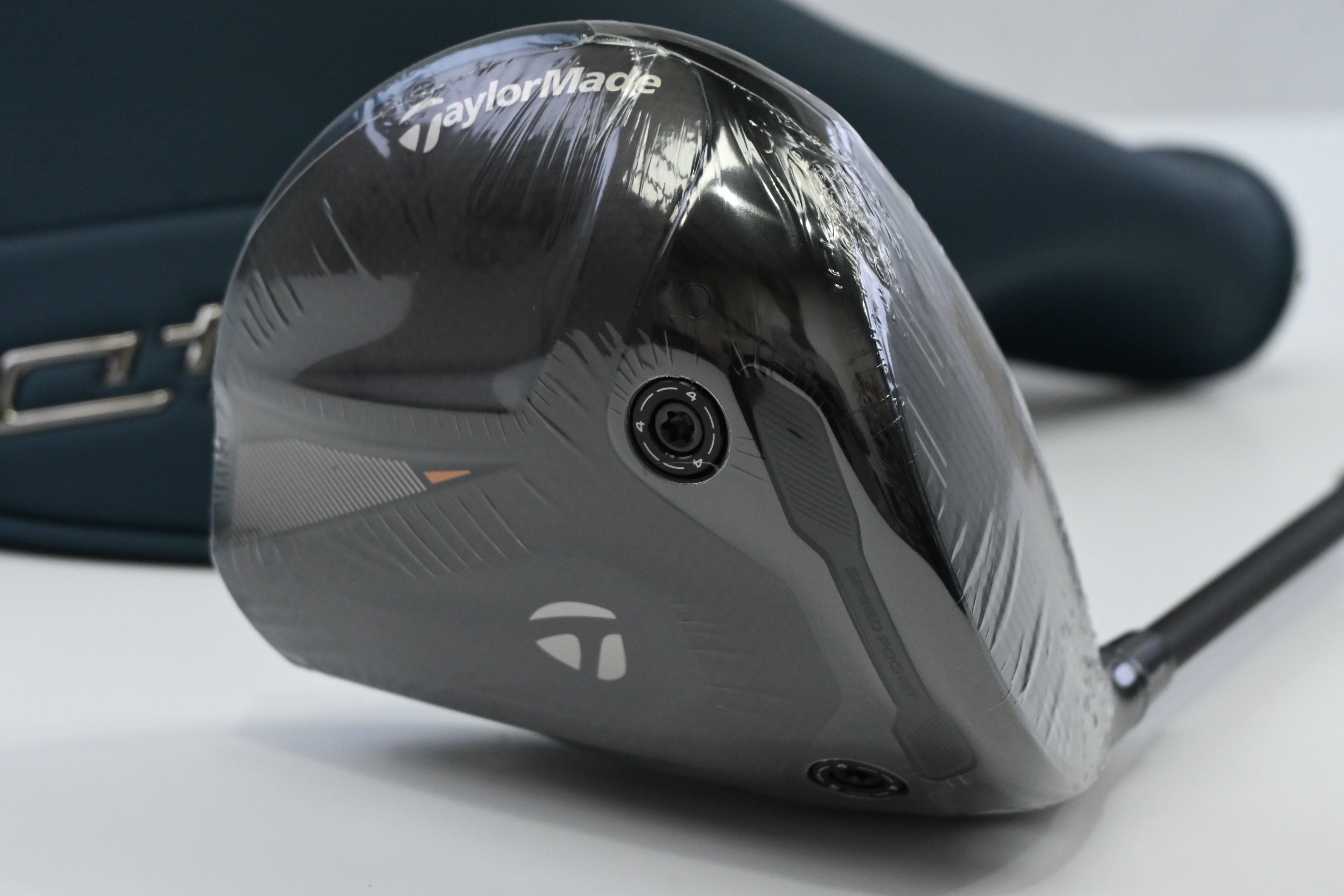 Taylormade Qi4D Driver / 10.5 Degree / Regular Flex Taylormade Reax Blue 50