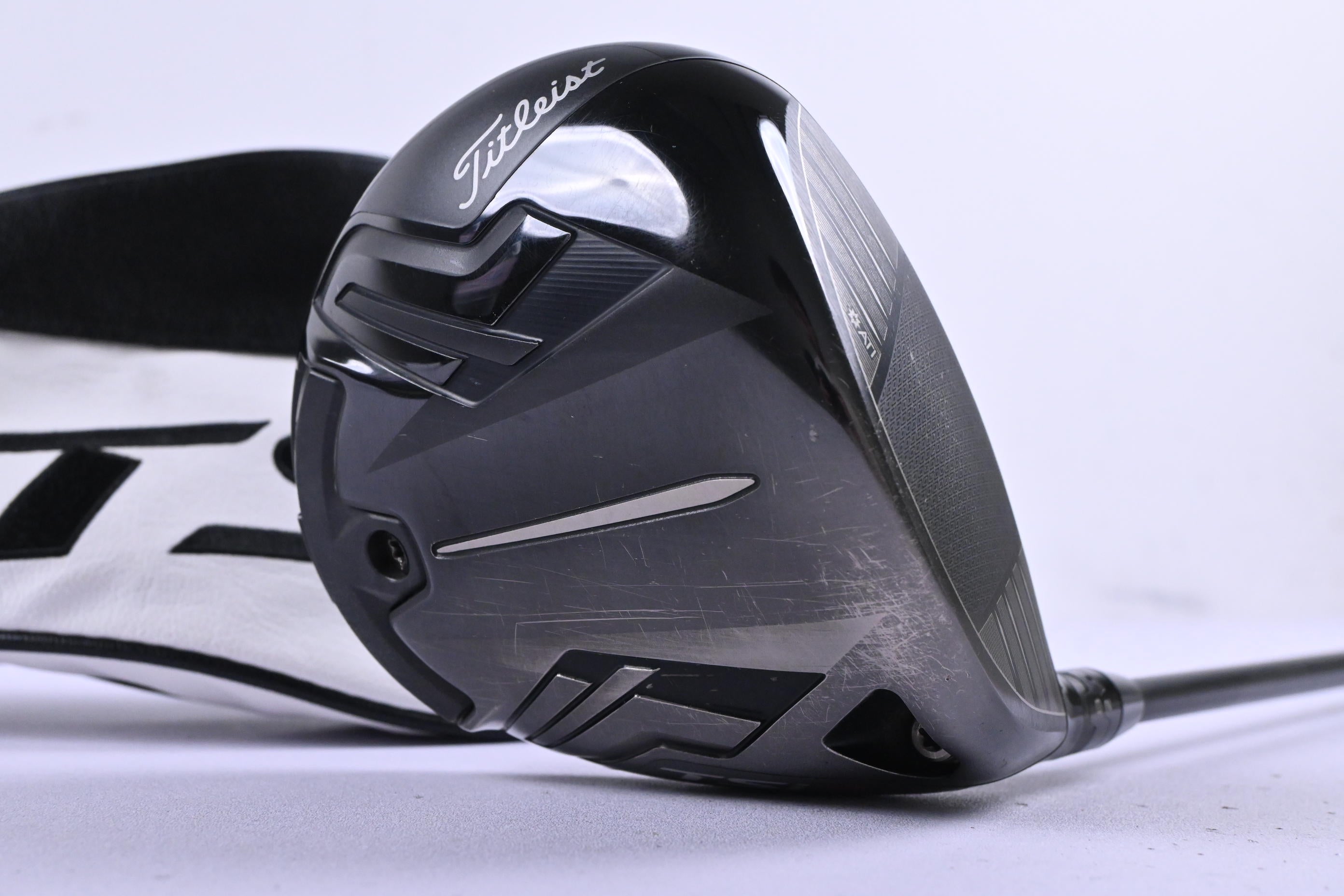 Titleist TSi3 Driver / 10 Degree / Regular Flex Kuro Kage Black TiNi 50 Shaft