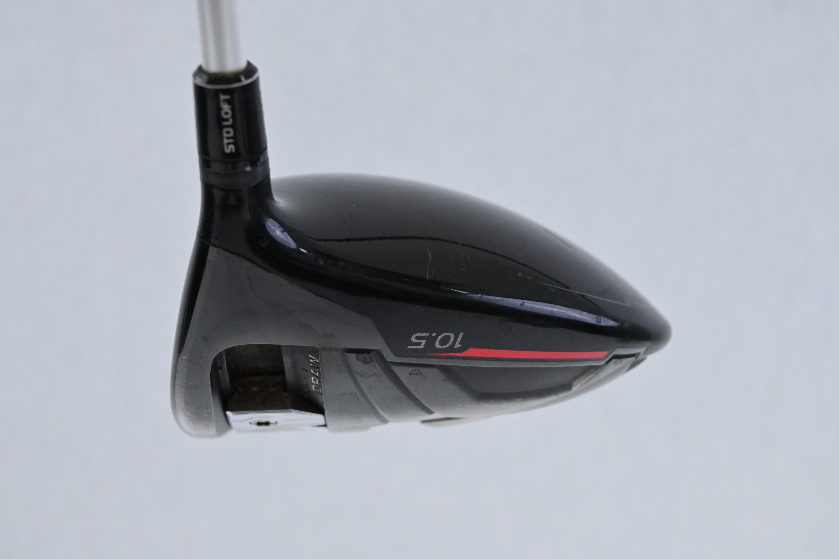 Taylormade R15 Black Driver / 10.5 Degree / Stiff Flex Aldila Rogue Silver 70