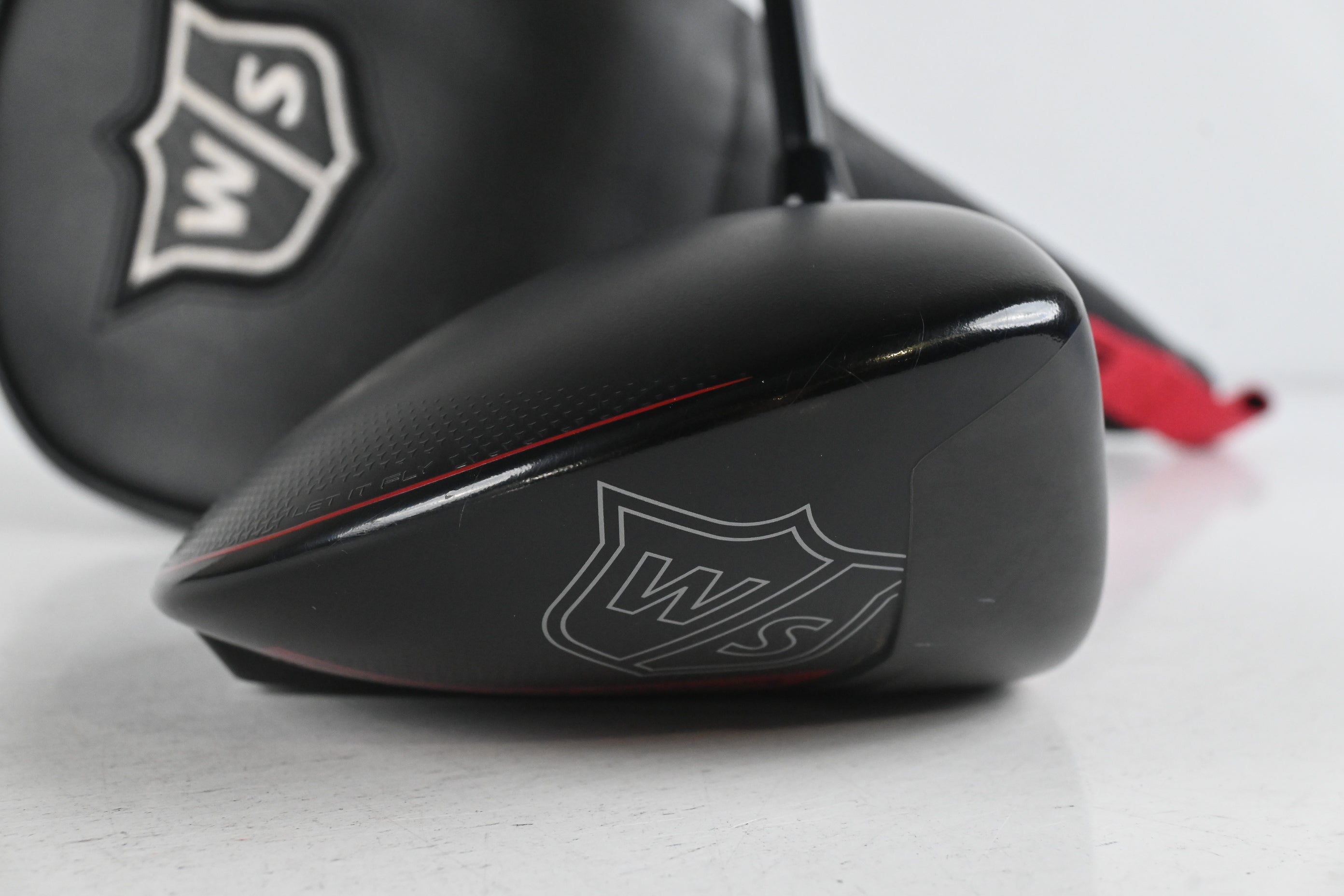 Wilson Dynapower Carbon 2023 Driver / 10.5 Degree / Stiff Flex Hzrdus Smoke 50