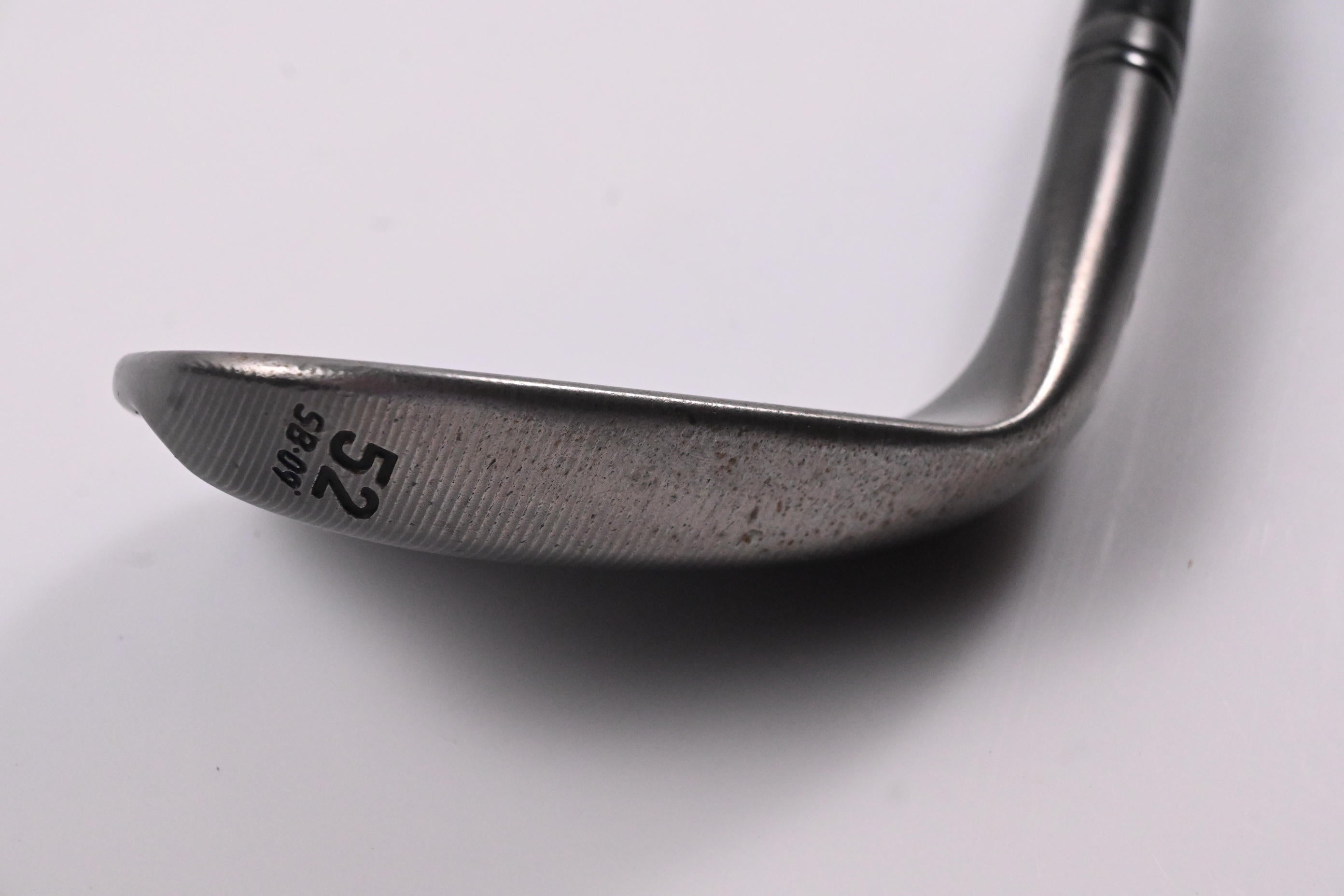 Taylormade Milled Grind 3 Black Gap Wedge / 52 Degree / Stiff Flex Dynamic Gold