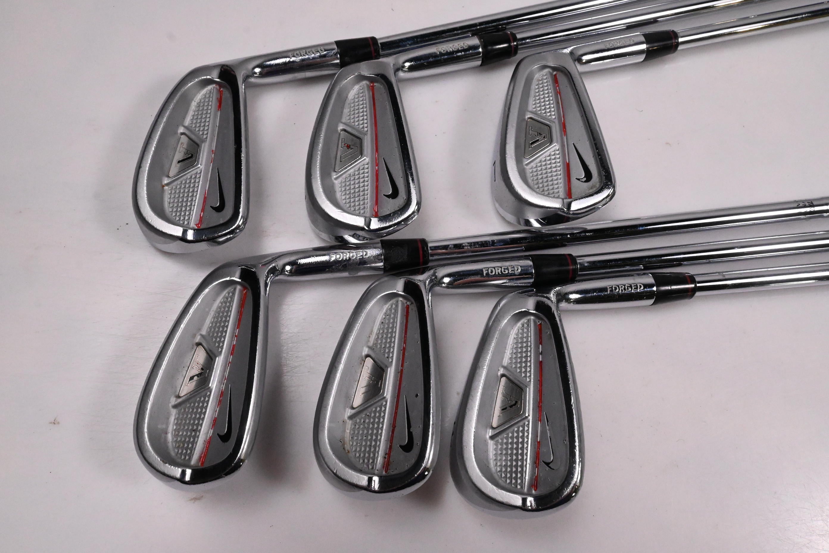 Nike Forged Blades Irons / 5-PW / Stiff Flex Dynamic Gold S300 Shafts