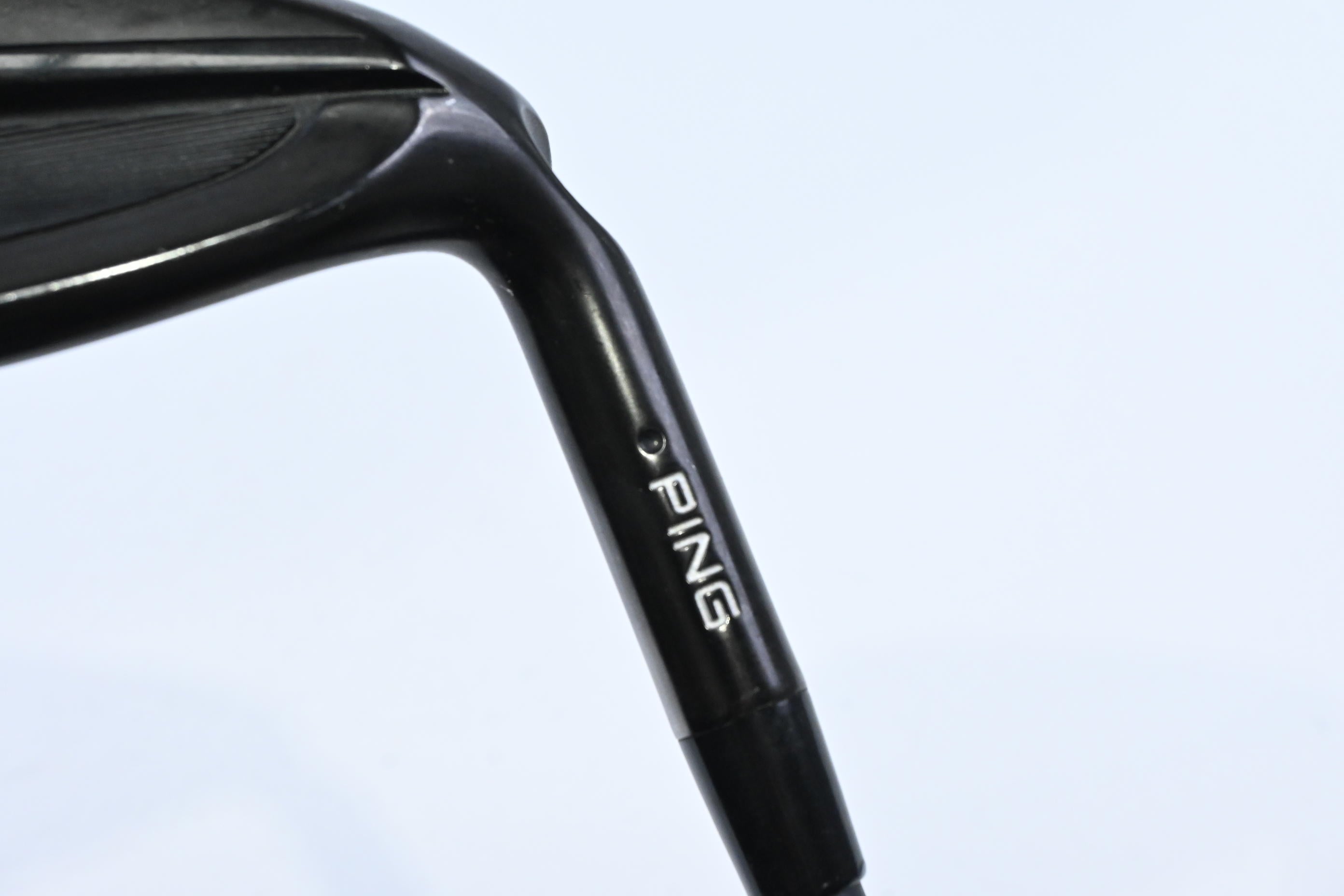 Ping G710 Pitching Wedge / 44 Degree / Black Dot / Regular Flex Ping Alta CB Red